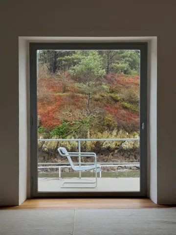 Palissade Cantilever Low lounge-nojatuoli - Kuumagalvanoitu teräs - HAY