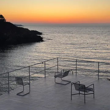 Palissade Cantilever tuoli - Kuumagalvanoitu teräs - HAY