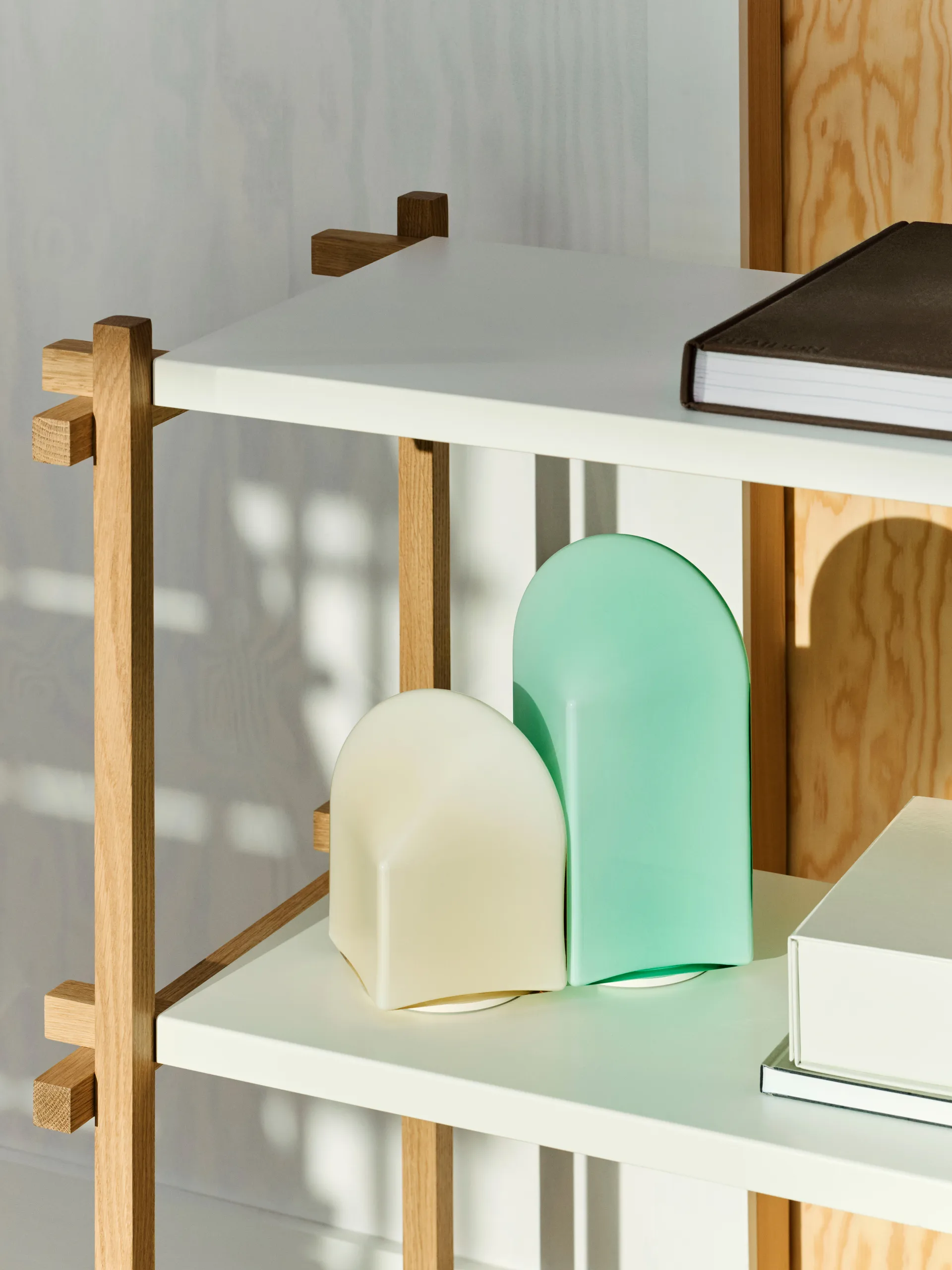 Parade Portable pöytälamppu 16 cm, Shell white HAY