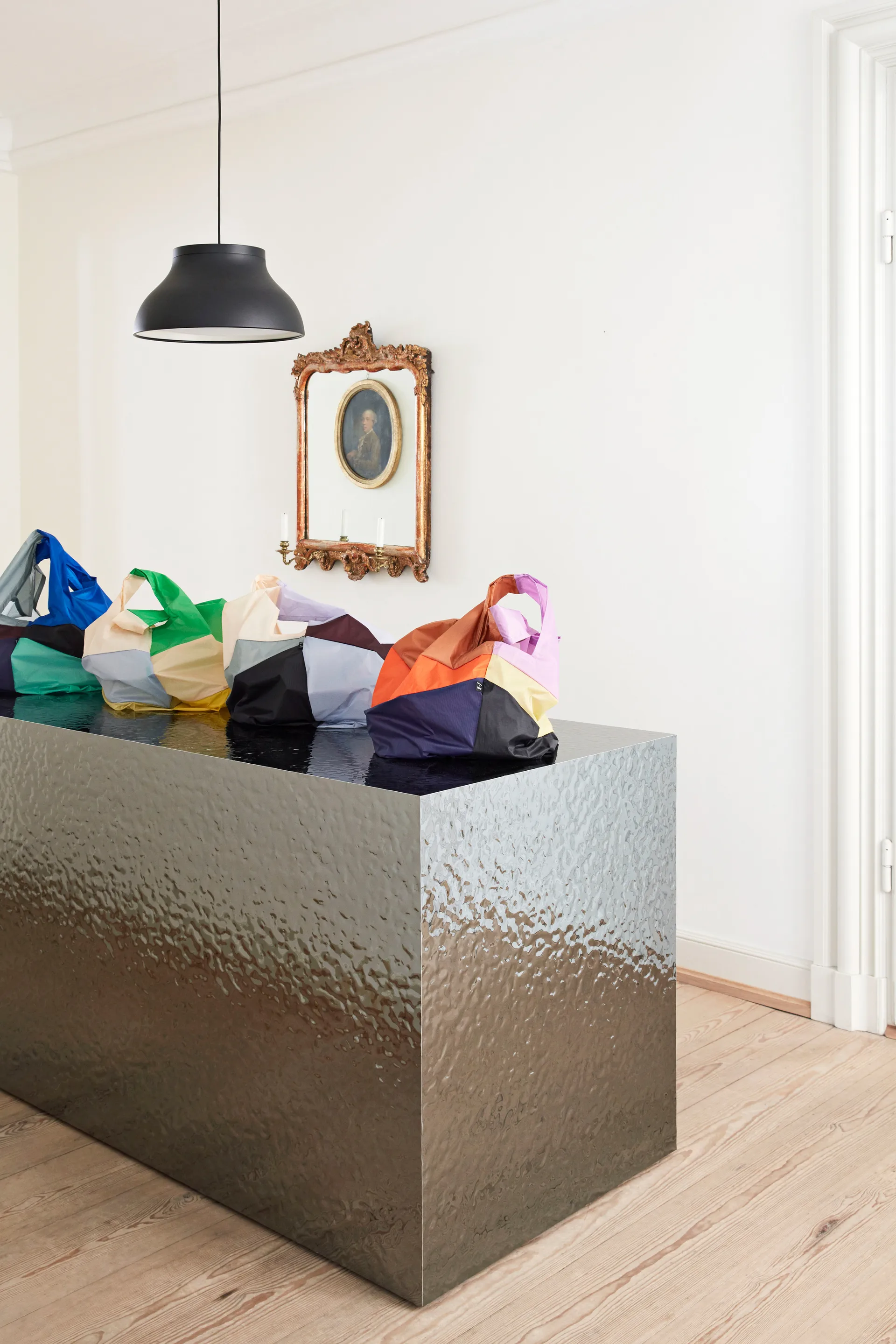 PC pendant riippuvalaisin M Ø40 cm, Soft black HAY