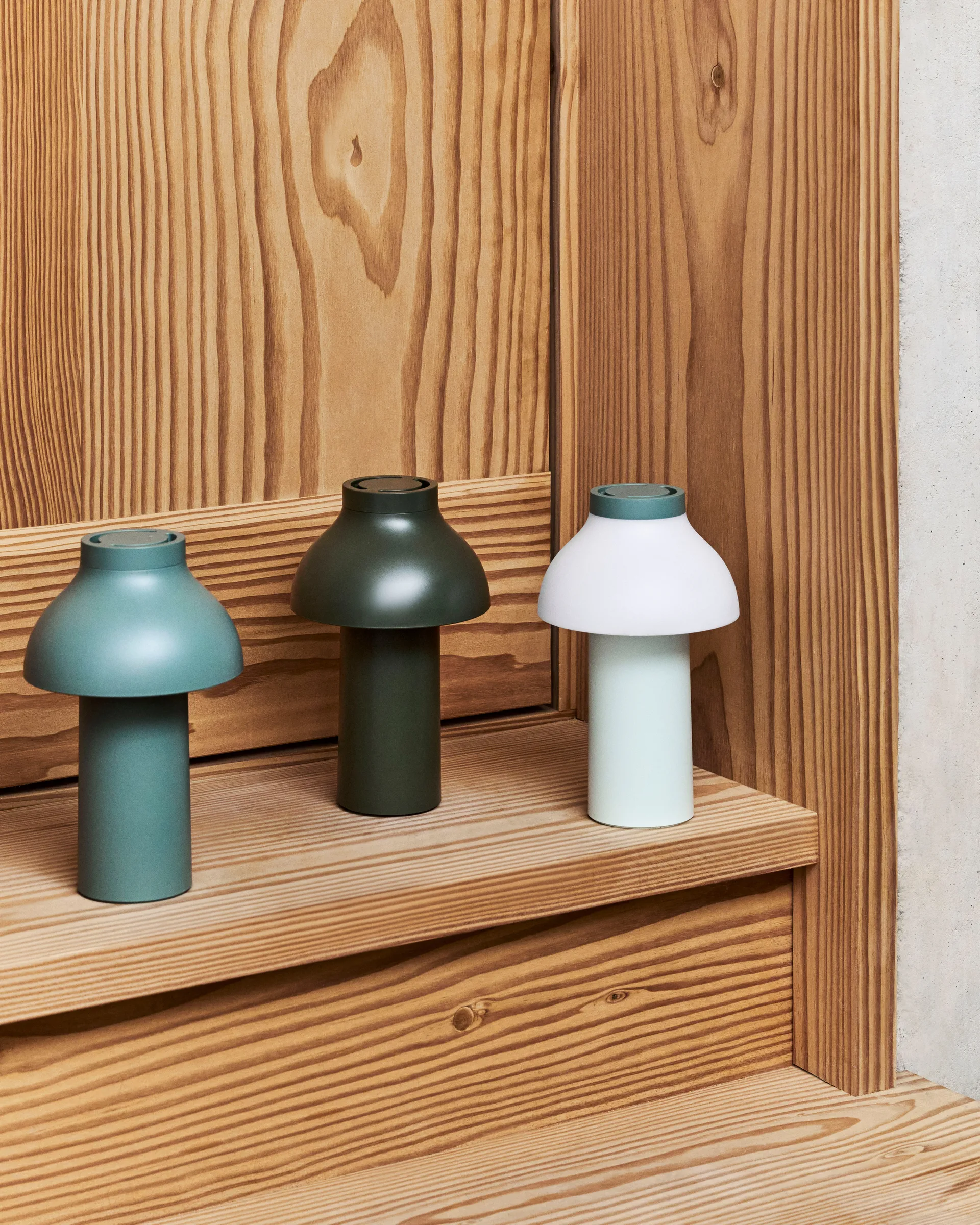 PC Portable No 2 pöytälamppu, Olivi. HAY