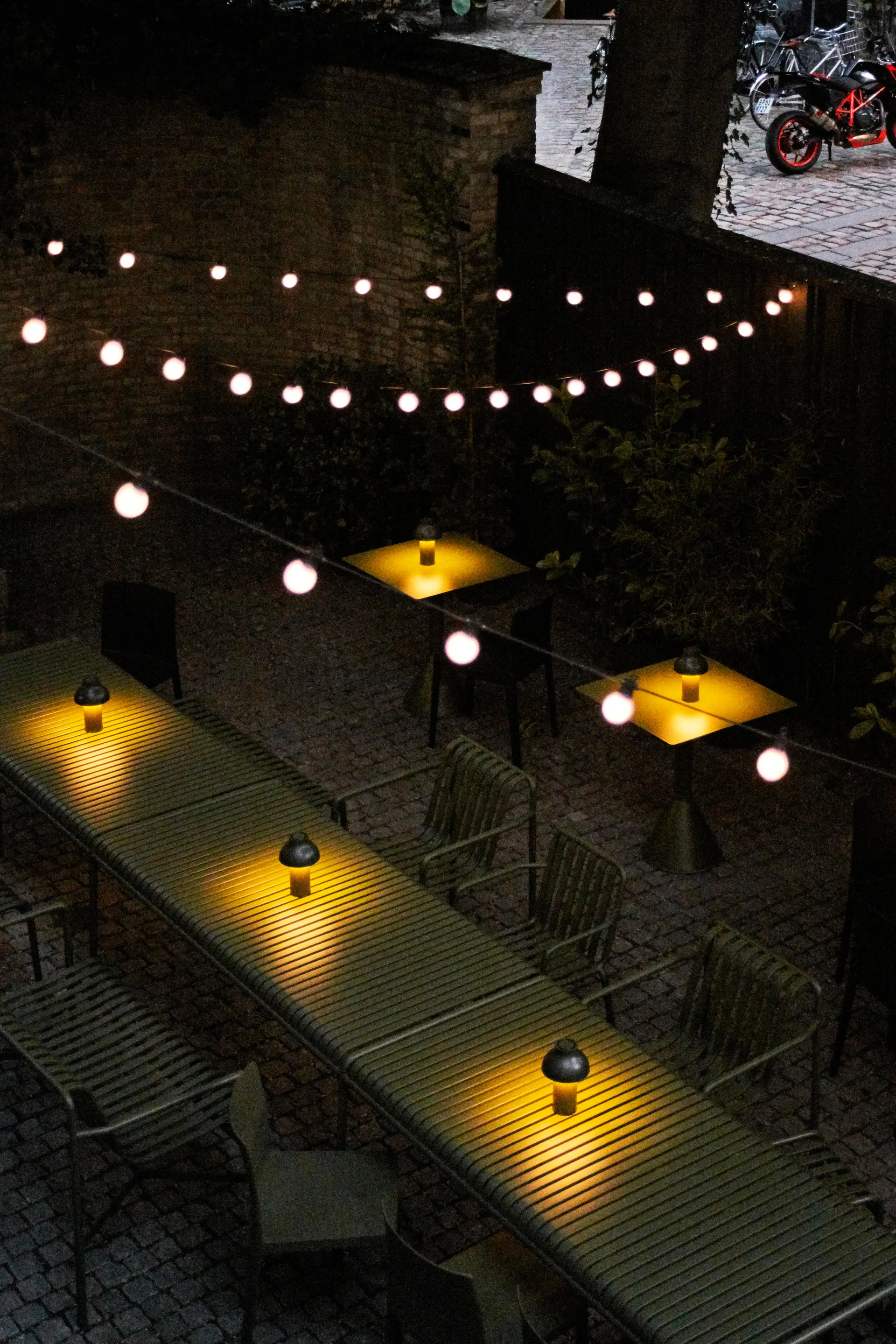 PC Portable pöytävalaisin, Soft black HAY