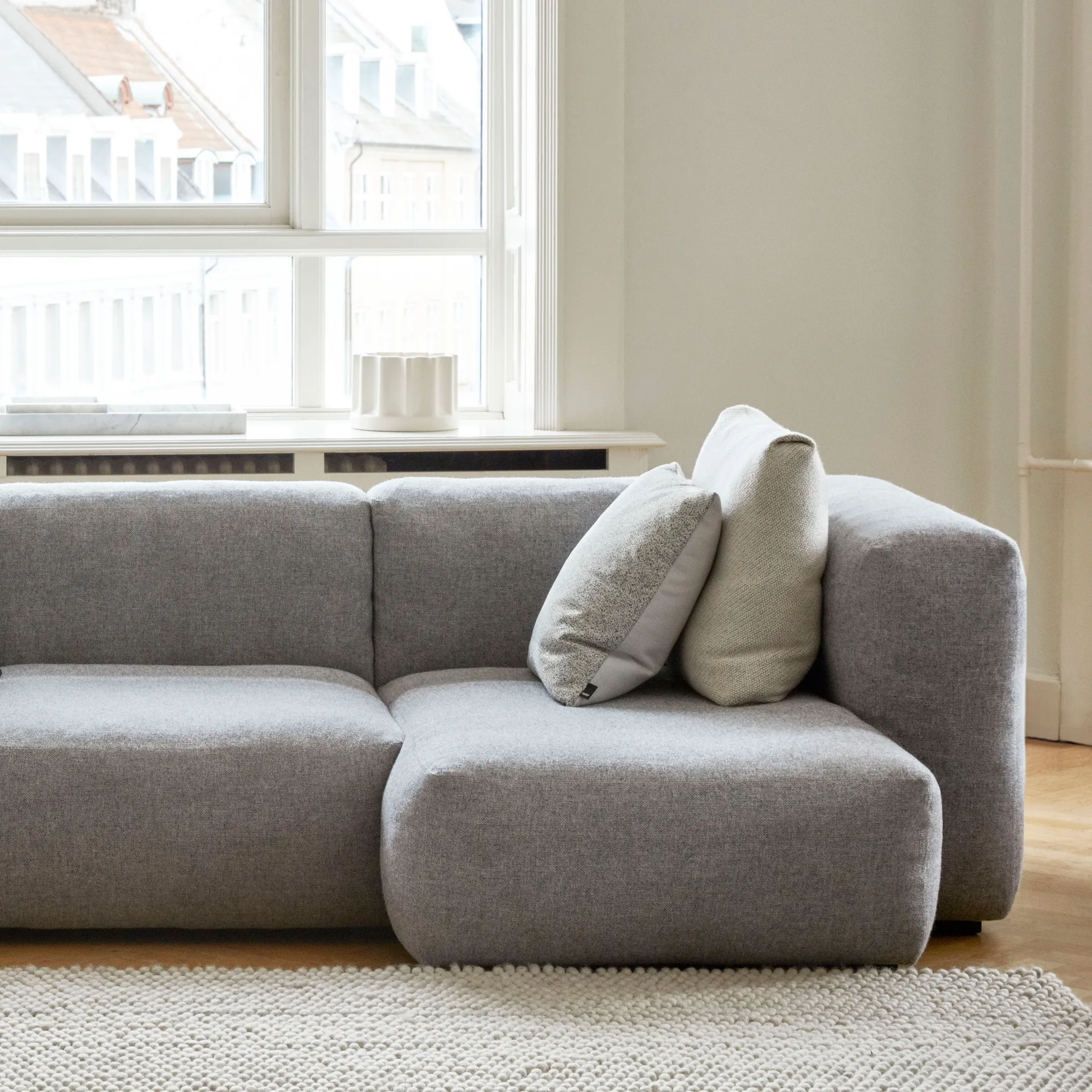 Peas Random -villamatto 140x200 cm, Soft grey HAY