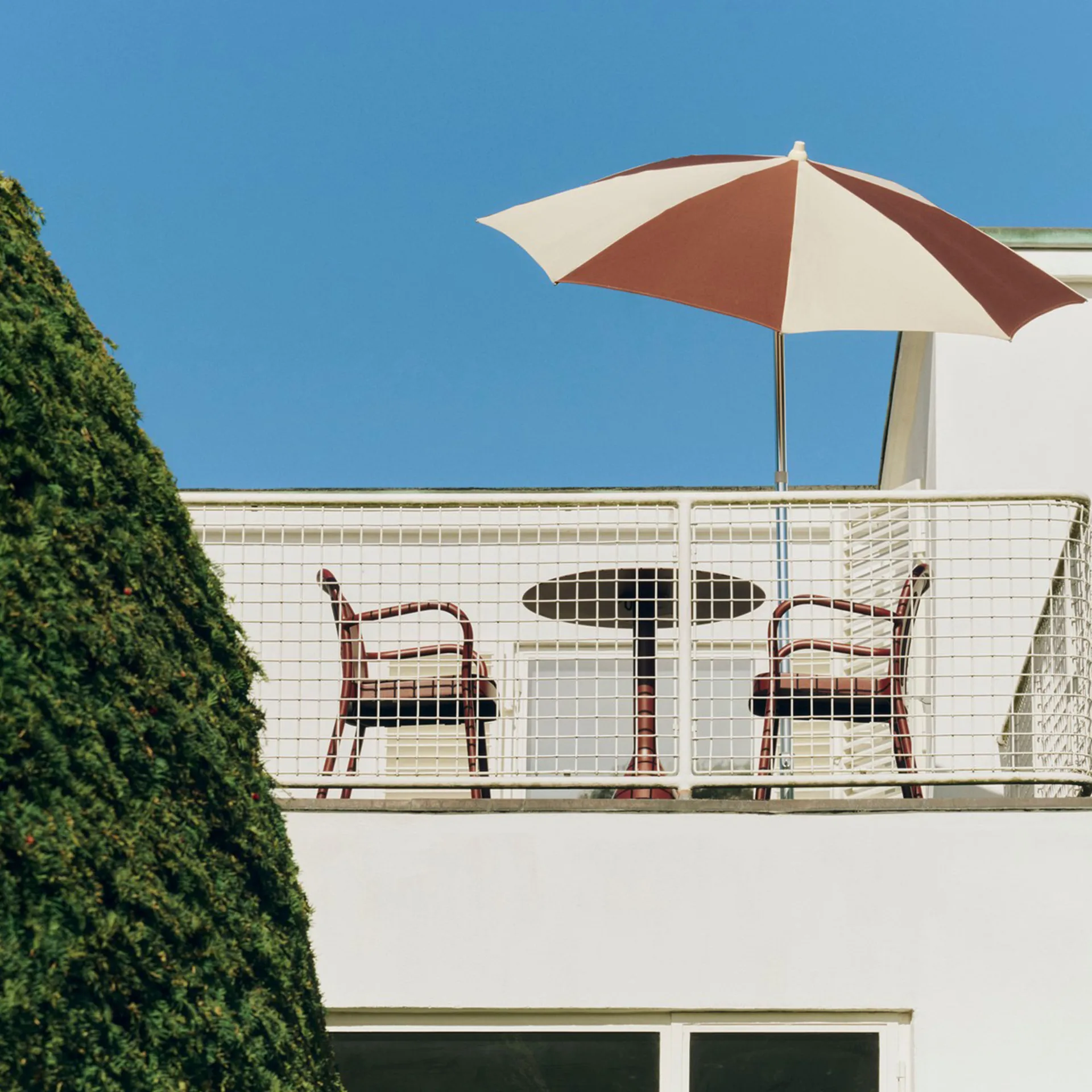 Terrazza Octagon aurinkovarjo, Off-white-burgundy HAY