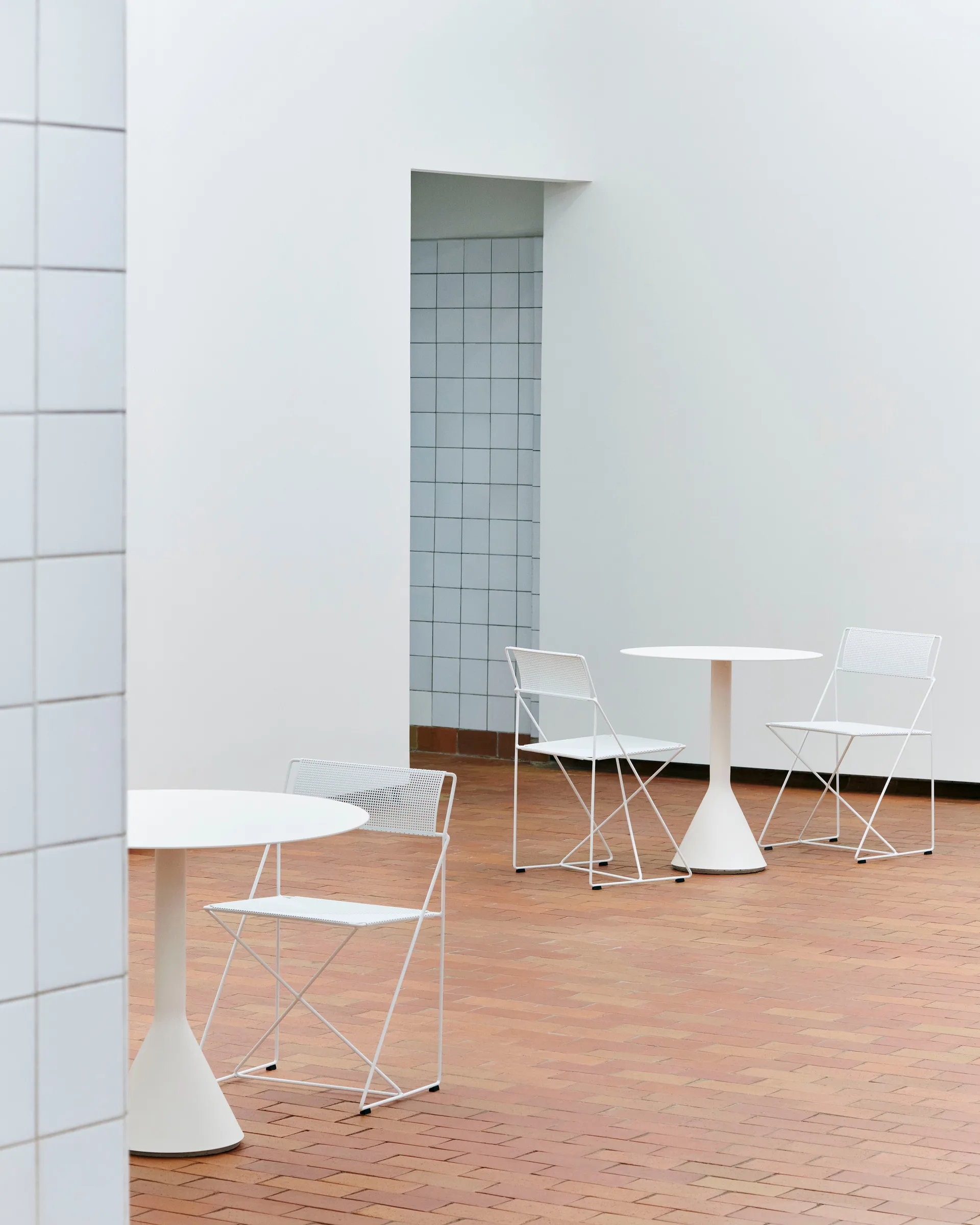 X-Line Indoor tuoli, Chalk white HAY