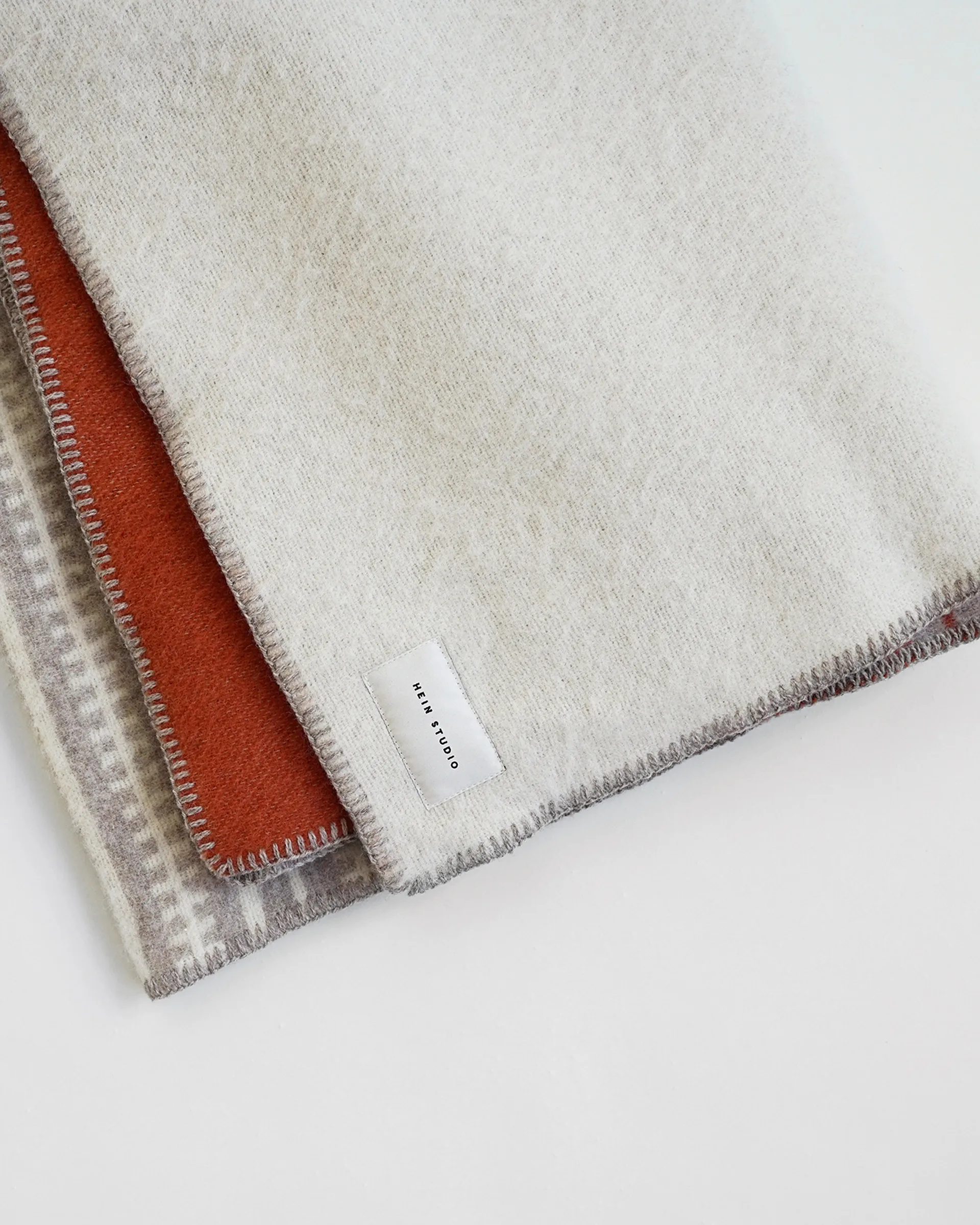 Aiyana viltti 130 x 180 cm, Nro 01 Hein Studio