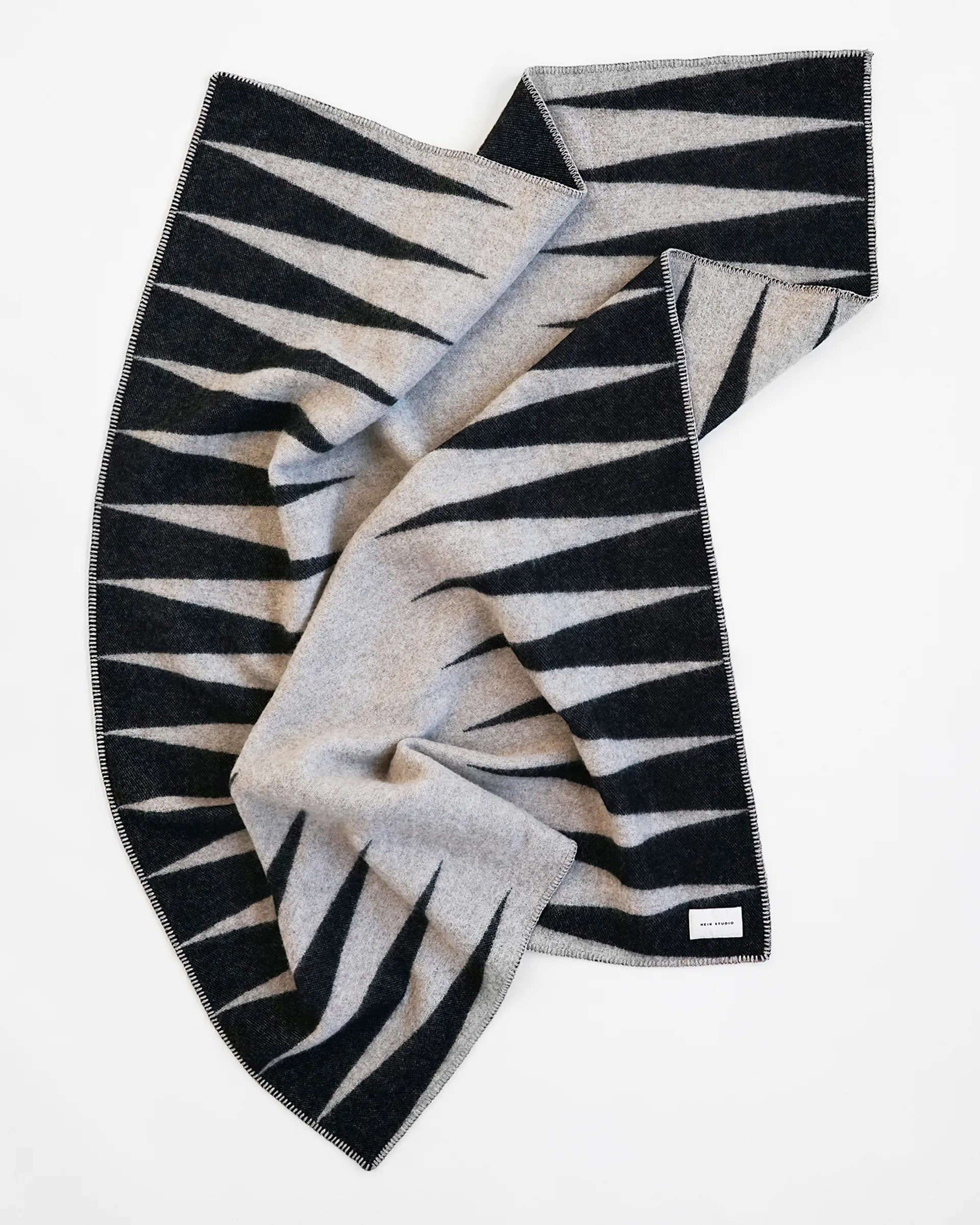 Ihalo viltti 130 x 180 cm, Nro 01 Hein Studio