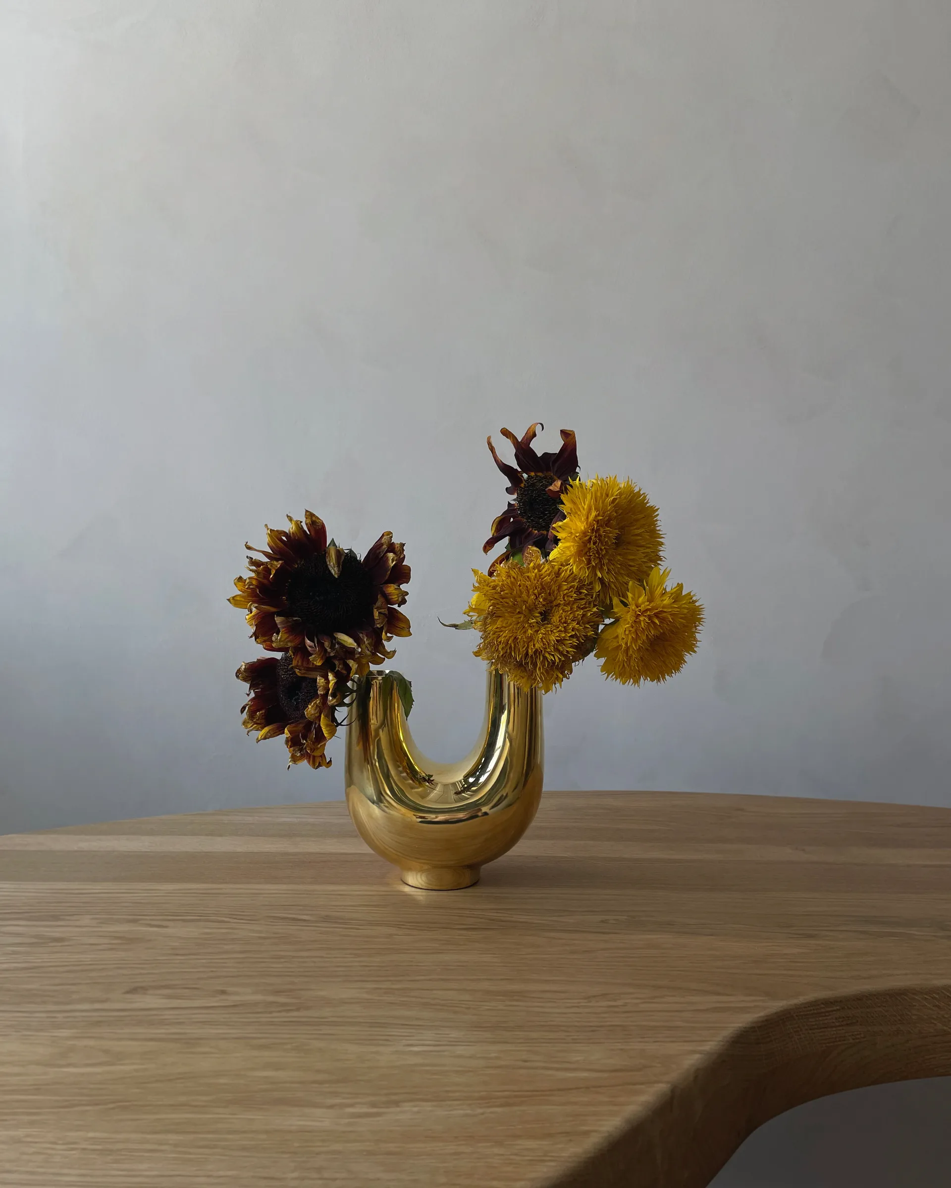 Kazumi-maljakko, Messinki Hein Studio