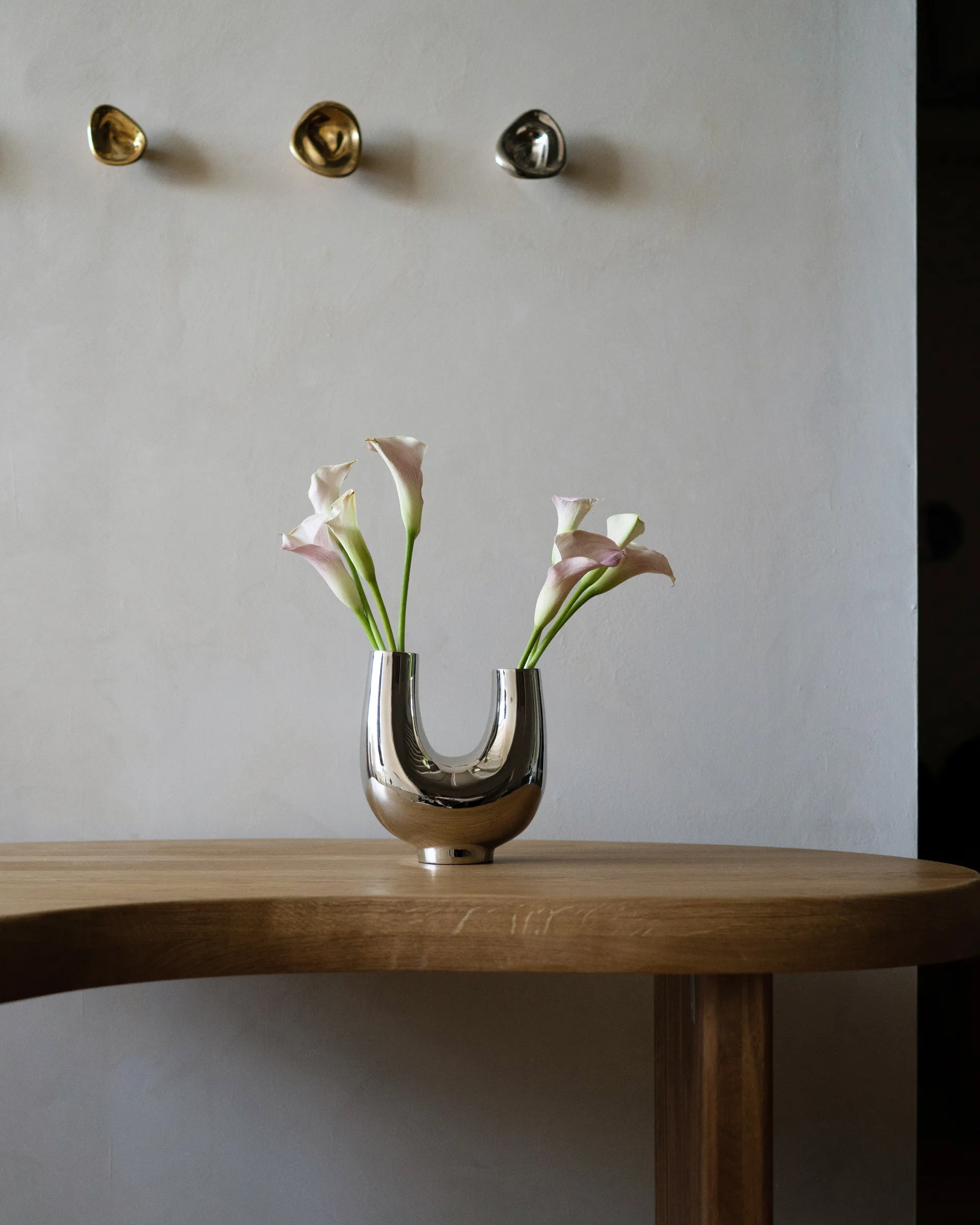 Kazumi-maljakko, Nikkeli Hein Studio