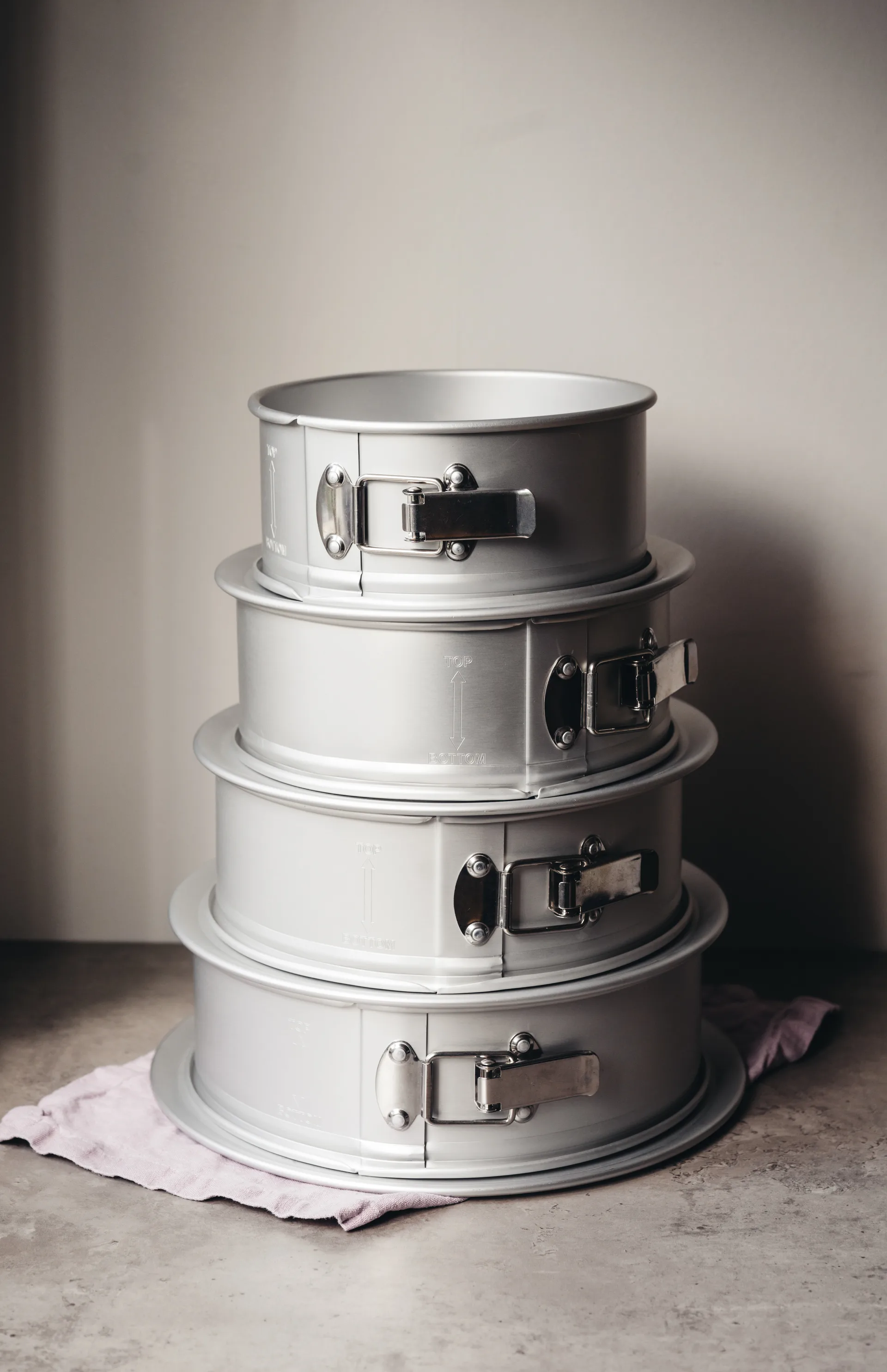 Heirol irtopohjavuoka pintakäsiteltyä alumiinia, Ø 25 cm Heirol