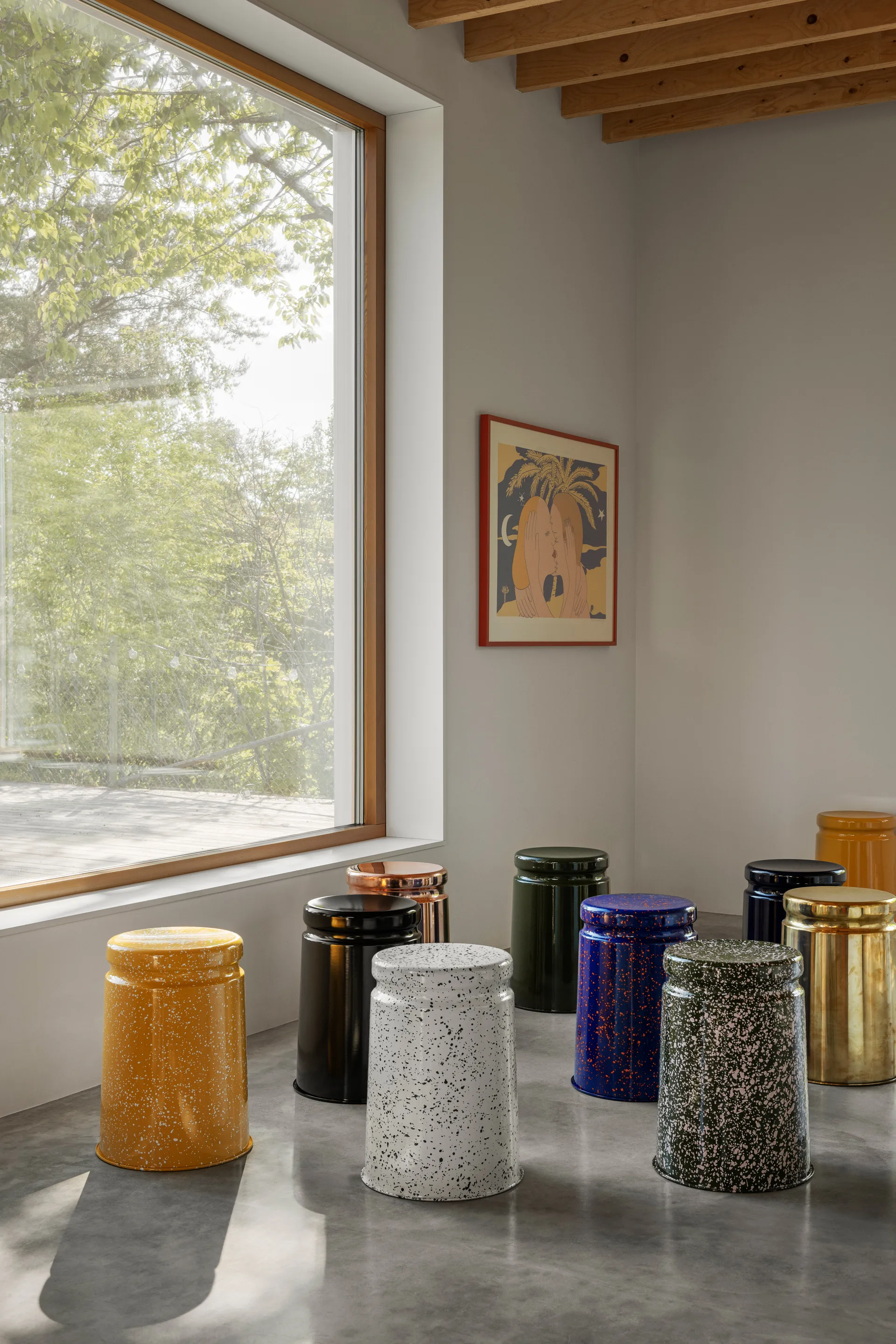 Last jakkara Ø32x44 cm, White Hem