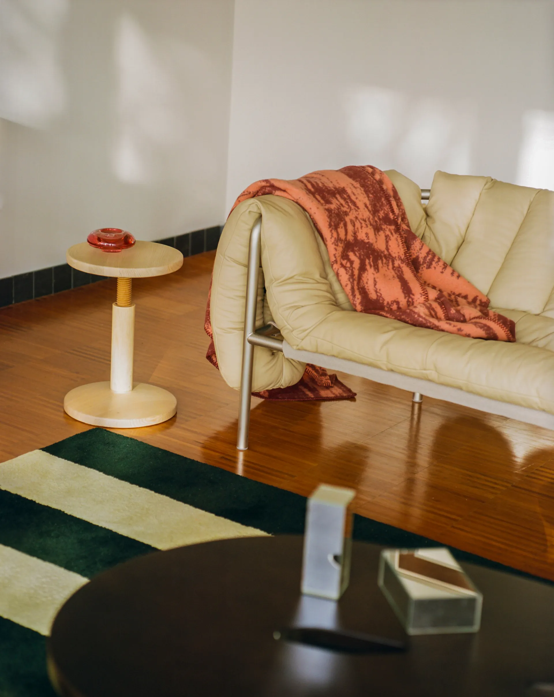 Puffy 2,5-istuttava sohva 205 cm, Anthracite-ruostumaton teräs Hem