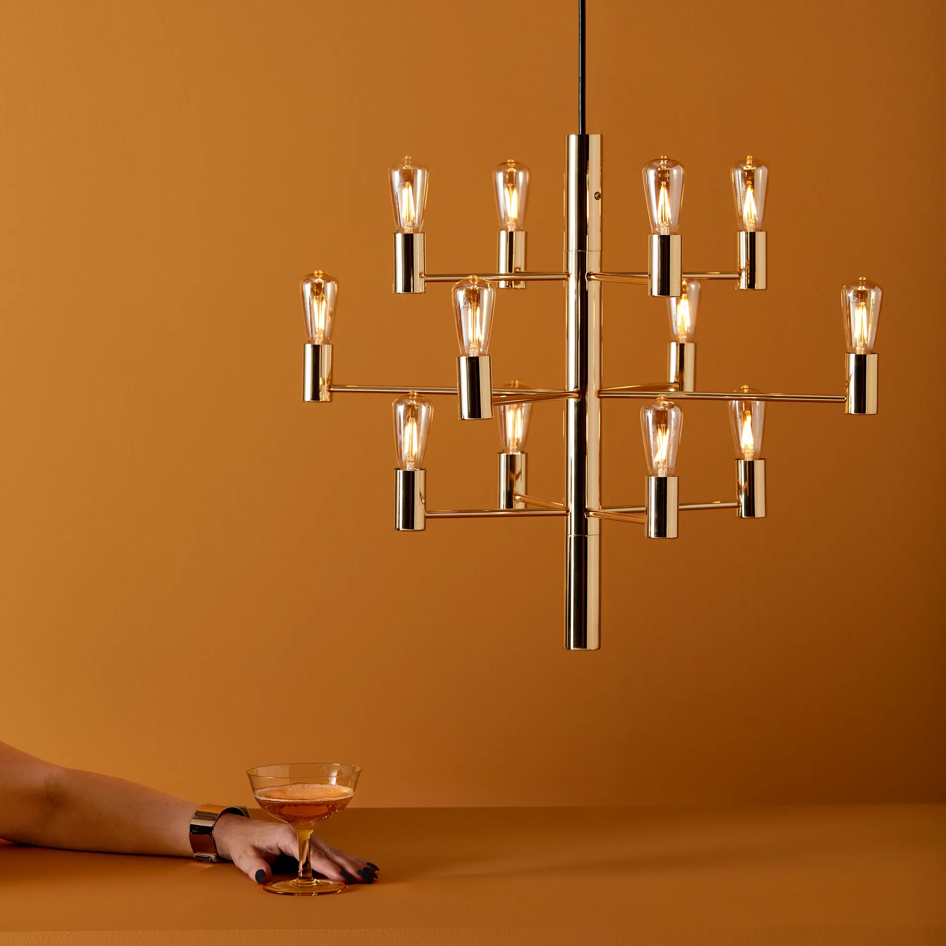 Manola 12 kattokruunu, Satin brass Herstal