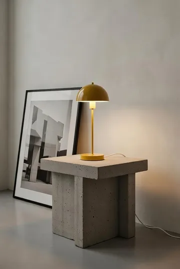 Vienda pöytävalaisin - Mango yellow - Herstal