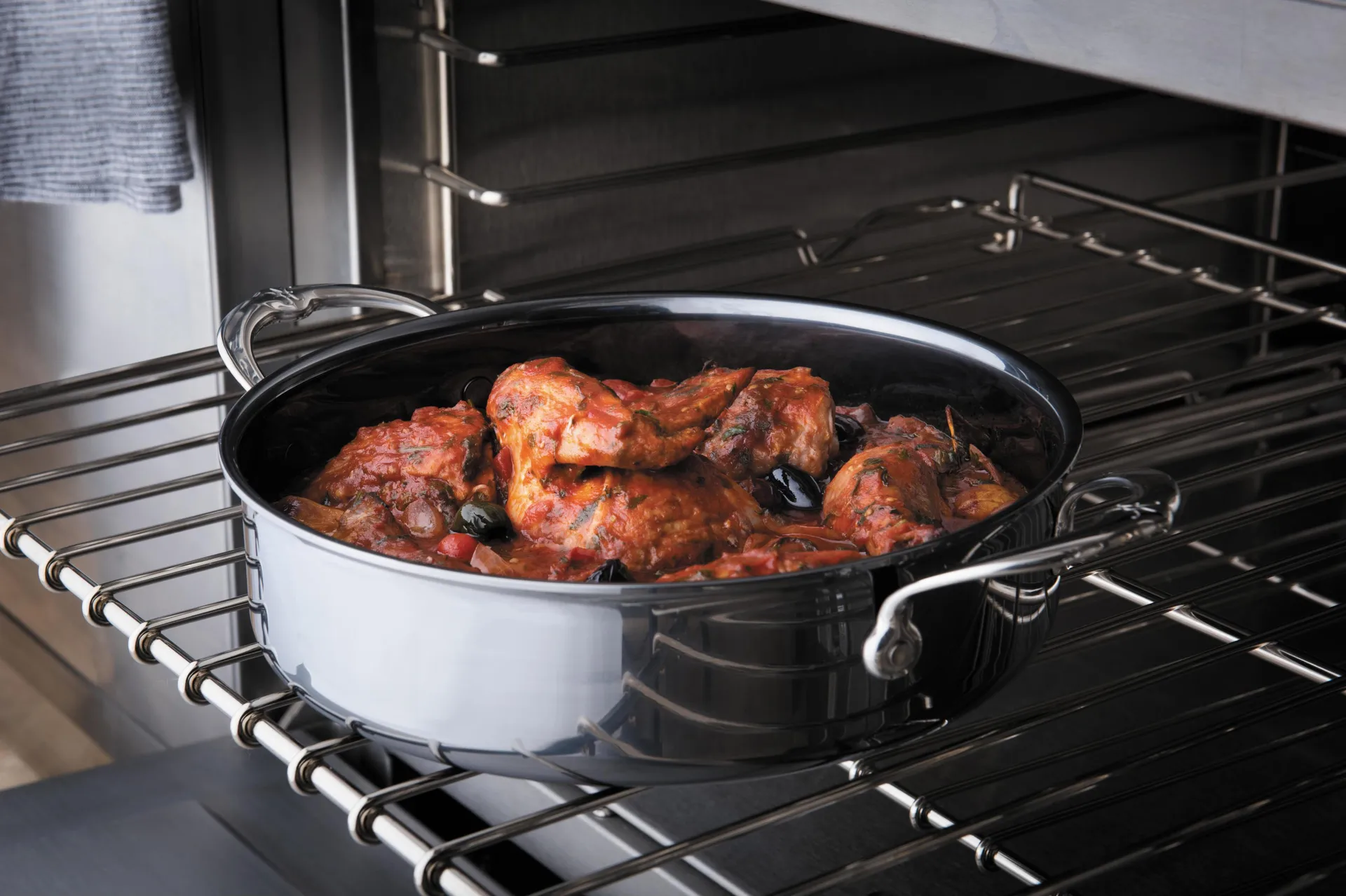 Hestan Nanobond sauteuse kannen kanssa 26 cm., Ruostumaton teräs Hestan