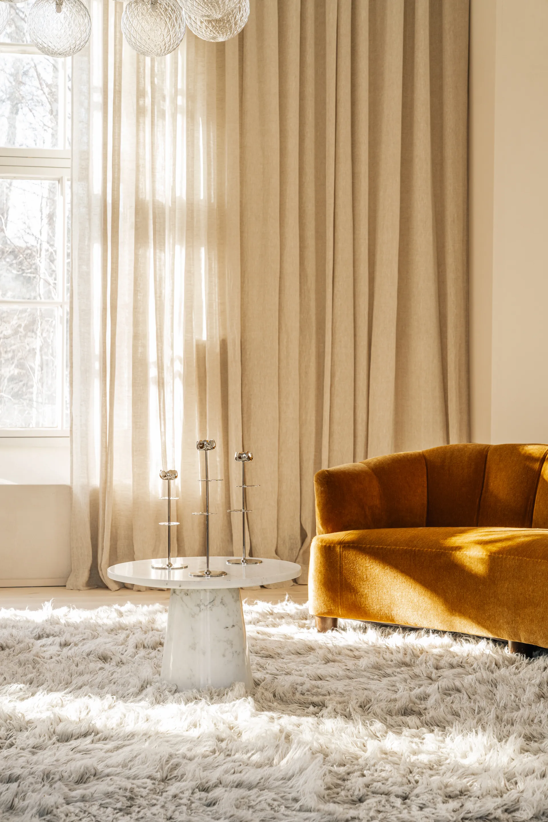 Ninfea Alta kynttilänjalka 35 cm, Nikkelöity messinki. Hilke Collection