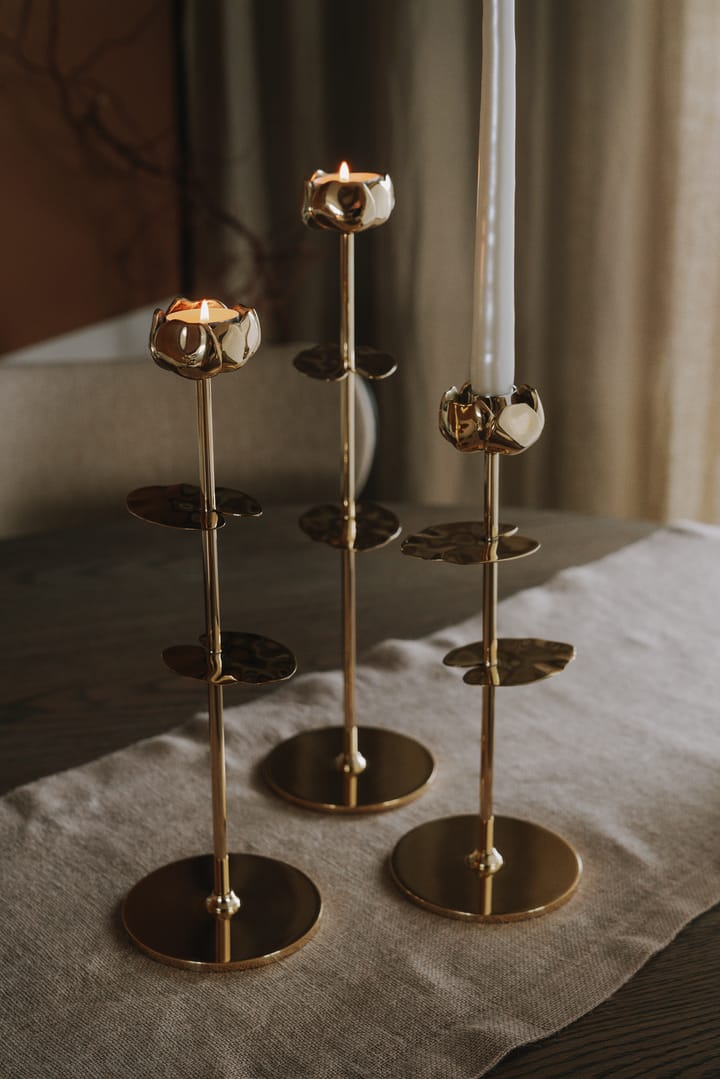 Ninfea Alta kynttilänjalka 40 cm - Messinki - Hilke Collection