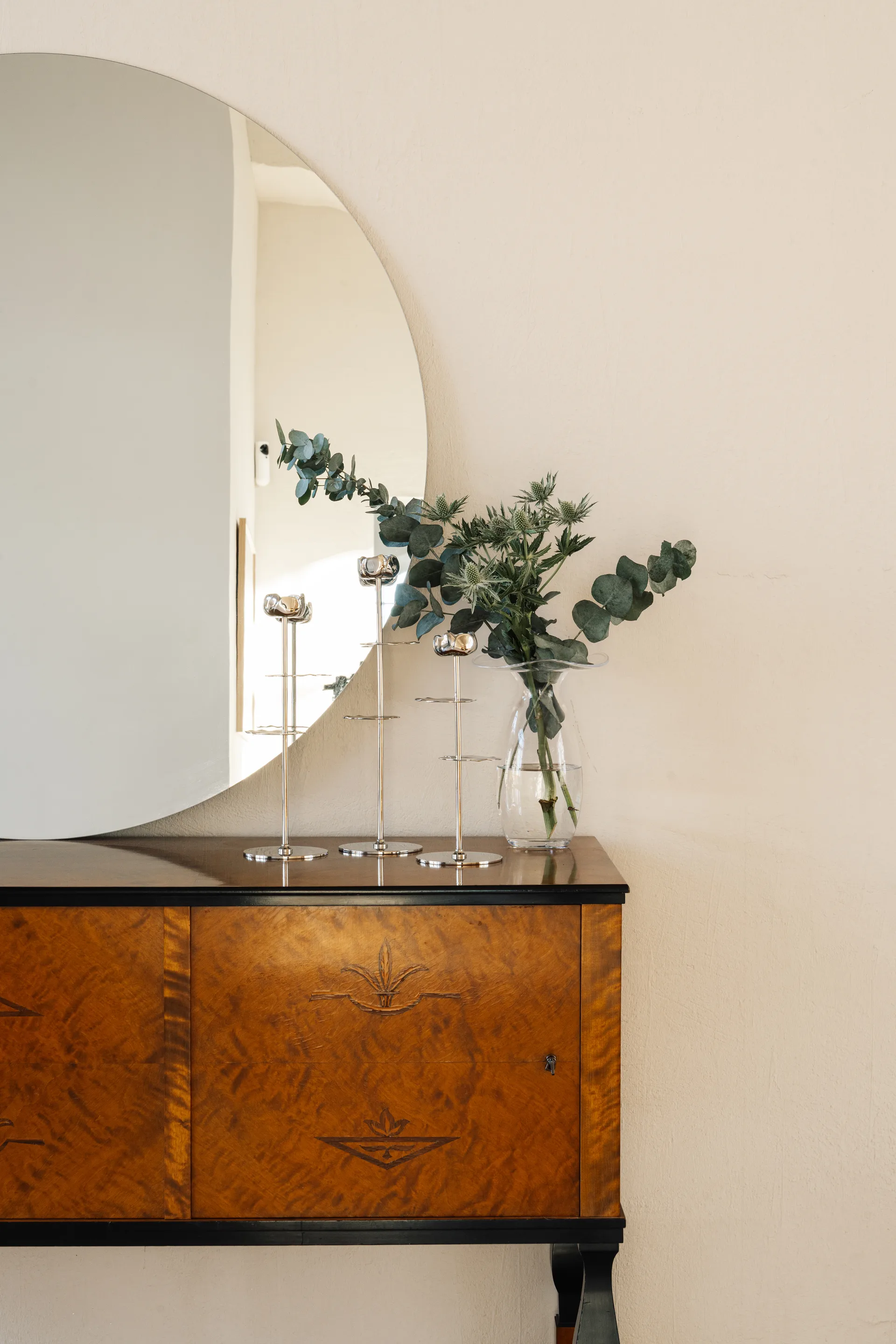 Ninfea Alta kynttilänjalka 40 cm, Nikkelöity messinki. Hilke Collection