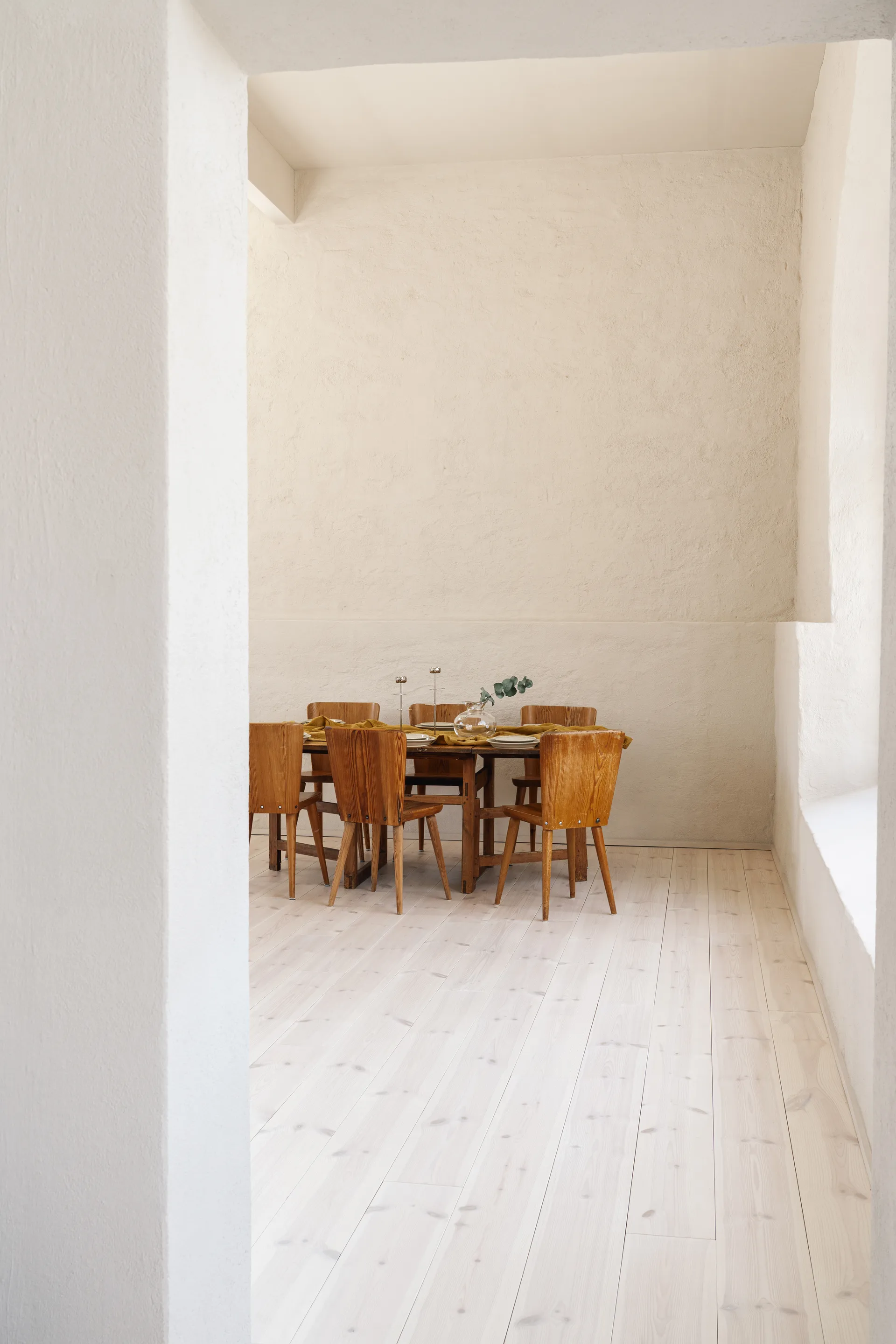 Ninfea Alta kynttilänjalka 40 cm, Nikkelöity messinki. Hilke Collection