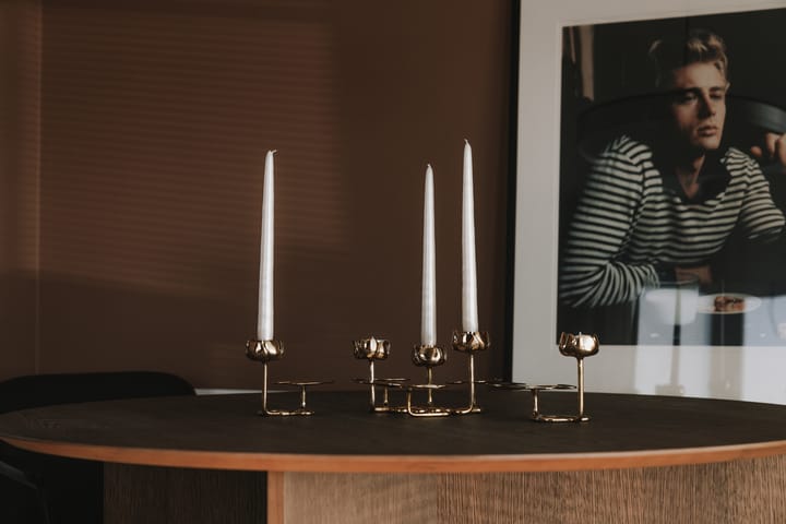 Ninfea grande kynttilänjalka - Messinki - Hilke Collection