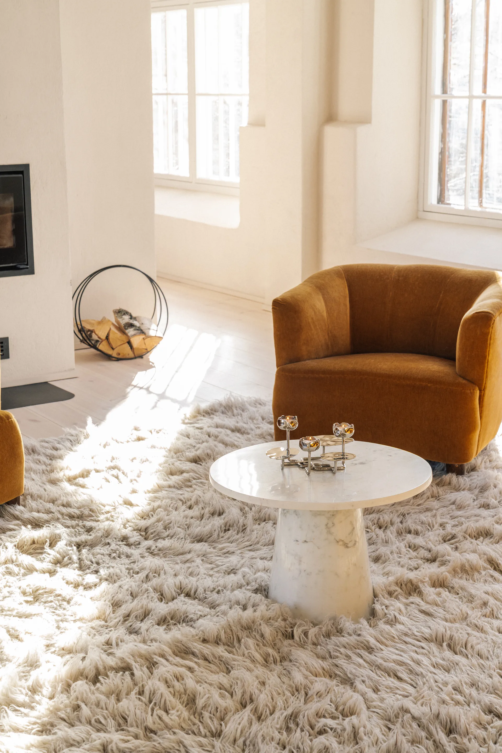 Ninfea grande kynttilänjalka, Nikkelöity messinki. Hilke Collection