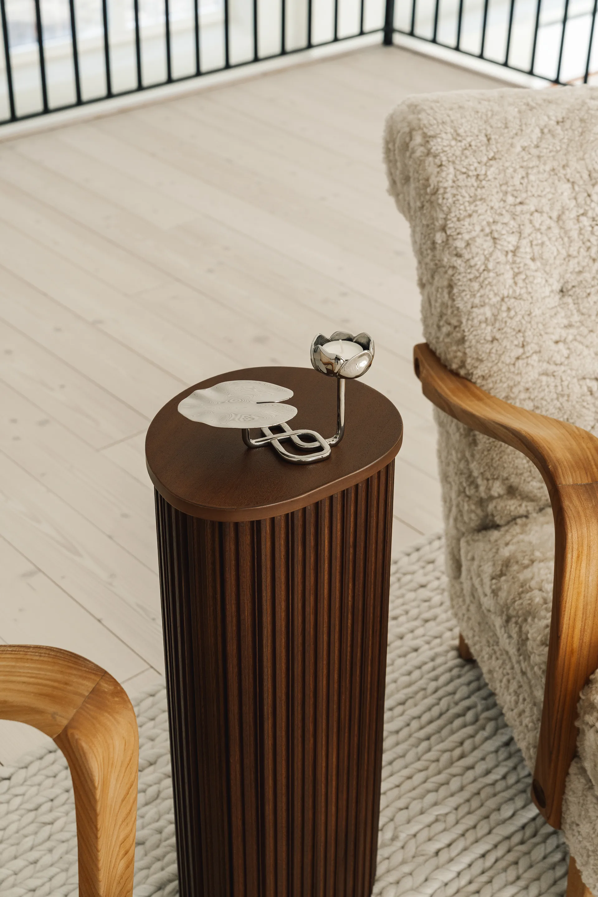 Ninfea No.1 kynttilänjalka, Nikkelöity messinki. Hilke Collection