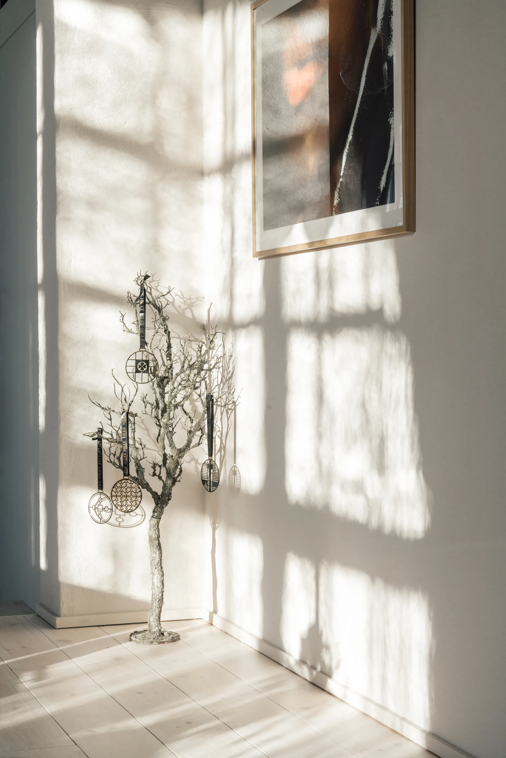 Piano puukoriste, Nikkelöity messinki Hilke Collection