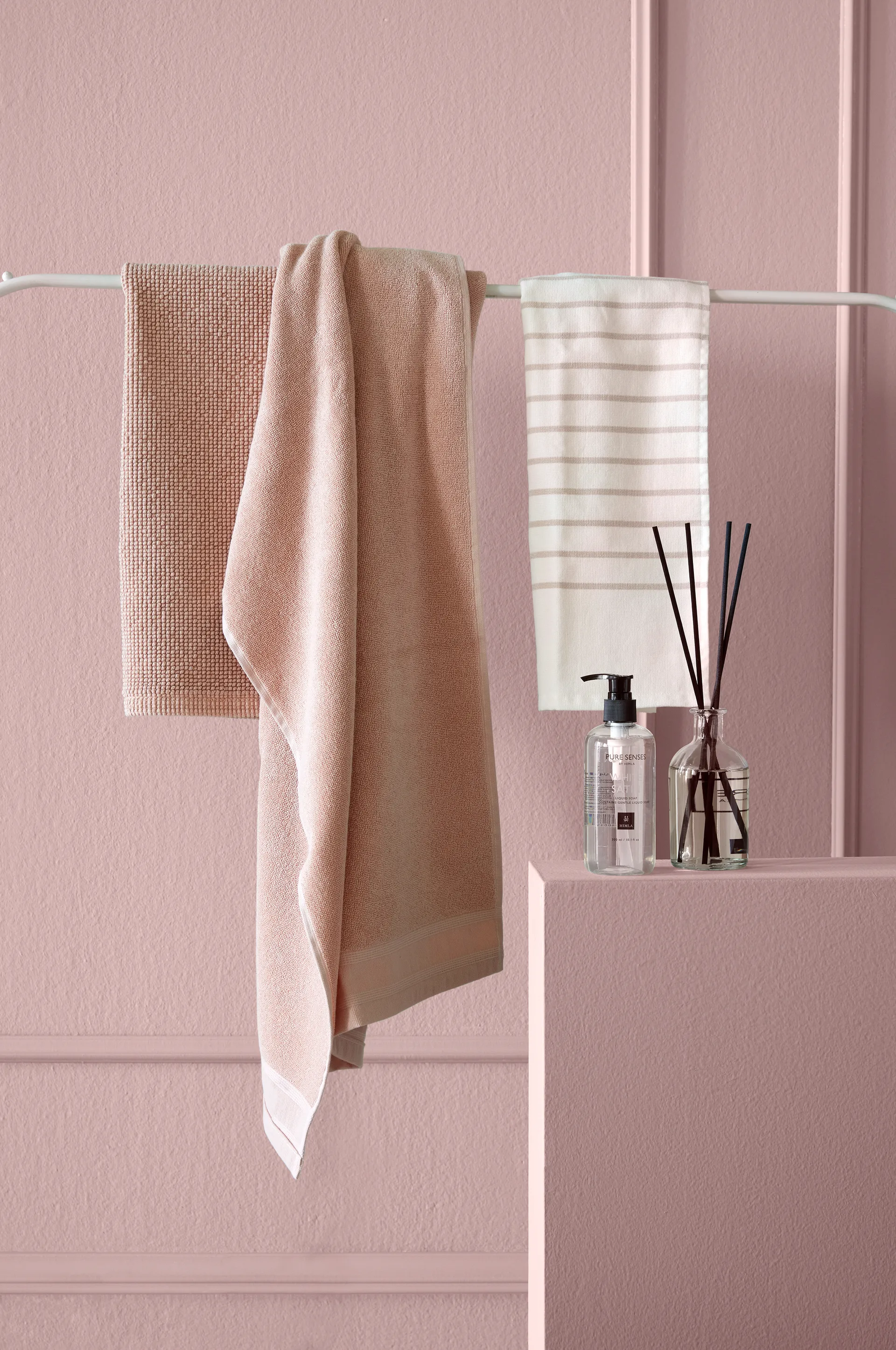 Lina pyyhe 100 x 150 cm, Powder Himla