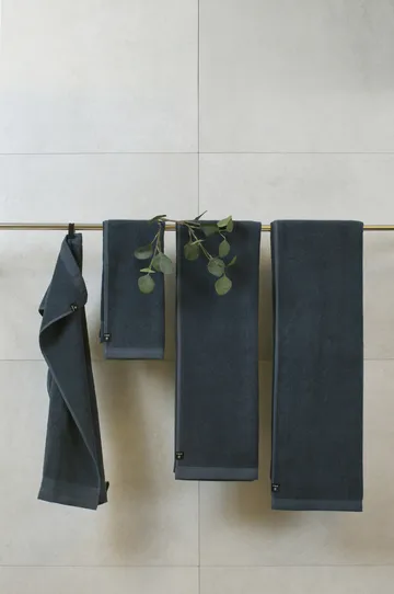 Lina pyyhe indigo - 30x50 cm - Himla