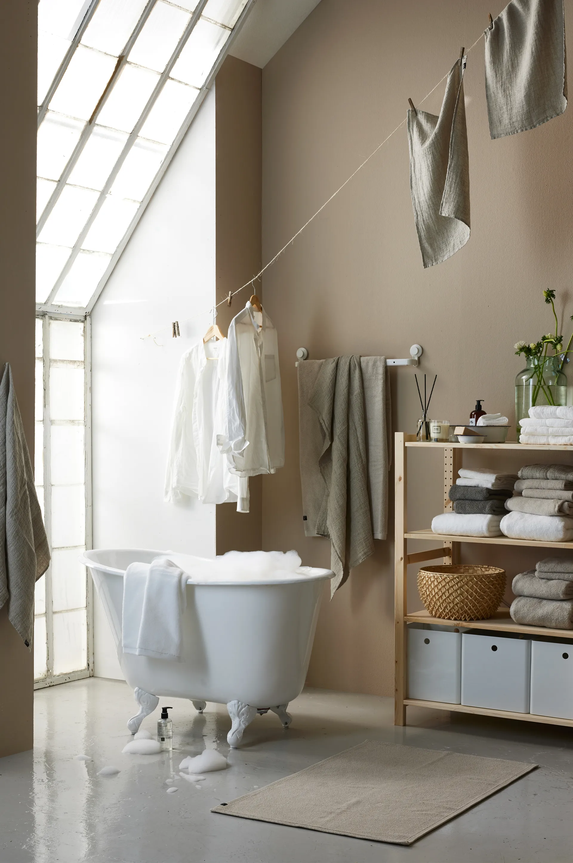 Max kylpyhuoneen matto 60x90 cm, Mother of pearl (beige) Himla