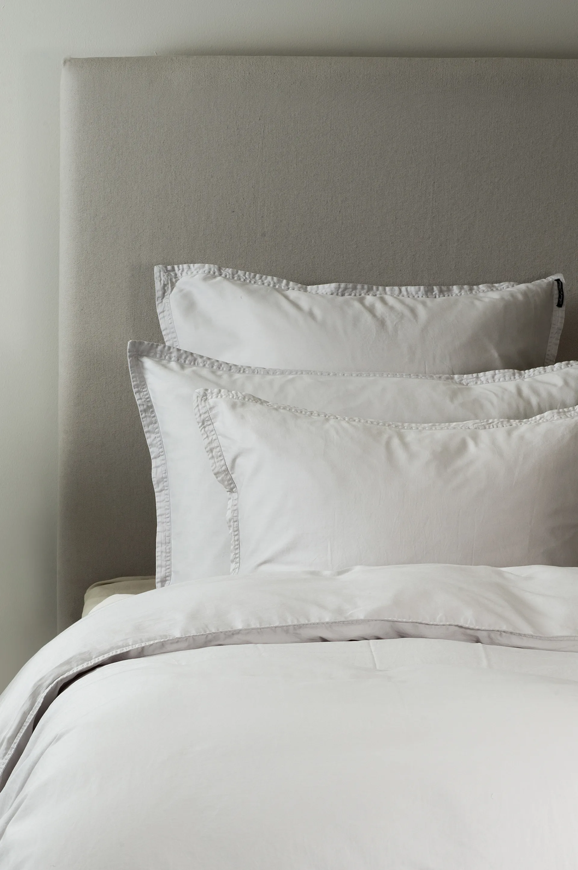 Soul tyynyliina 50x90 cm, Mother of pearl (vaaleanharmaa) Himla