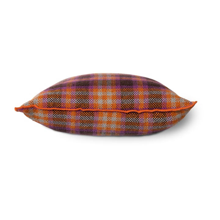 Retro Porch Night -tyyny 50 x 50 cm, Red/orange/pink/black HKliving