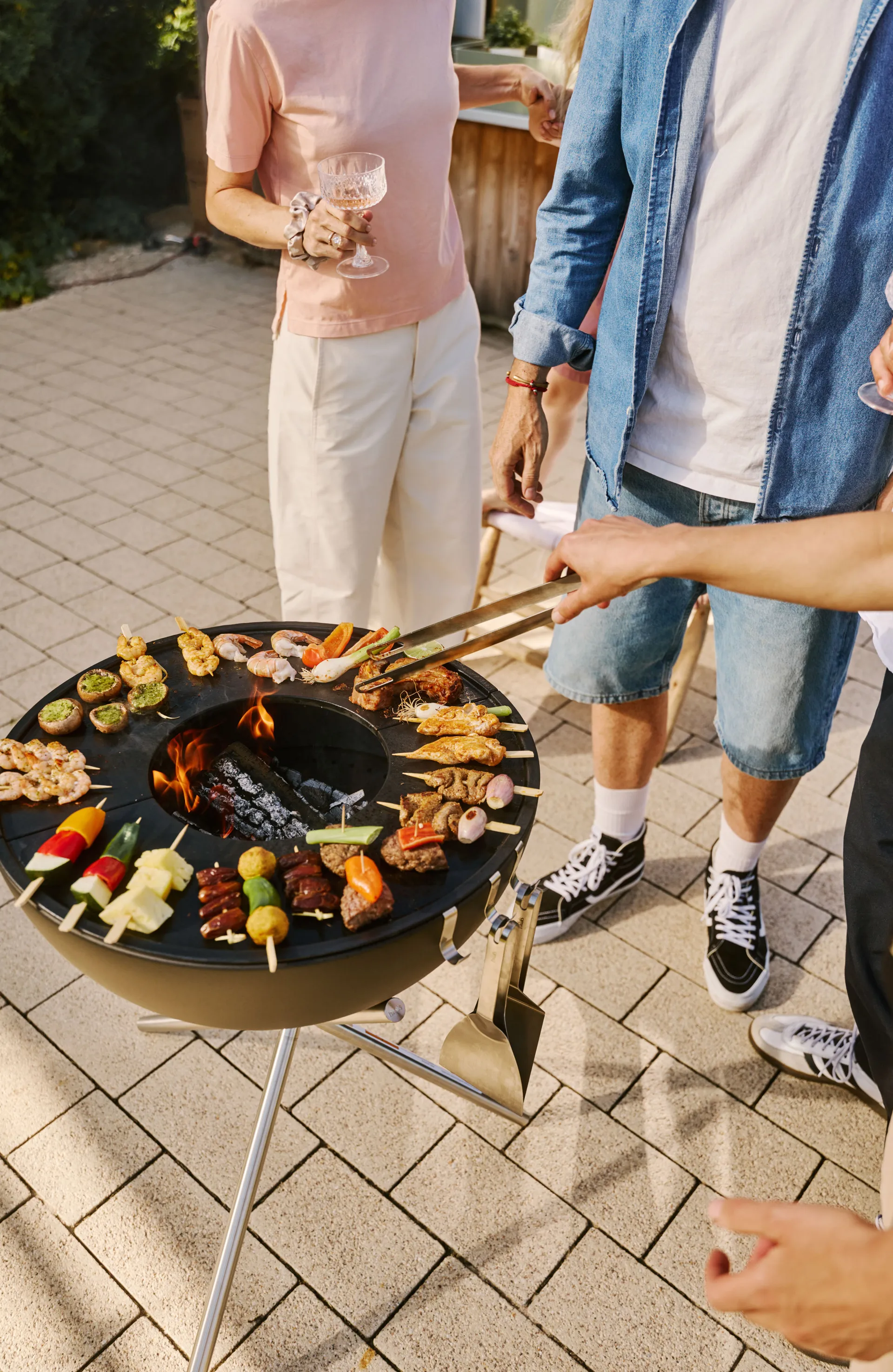 BOWL 57 tulisija, Musta-hopea, kolmijalkajalusta Höfats