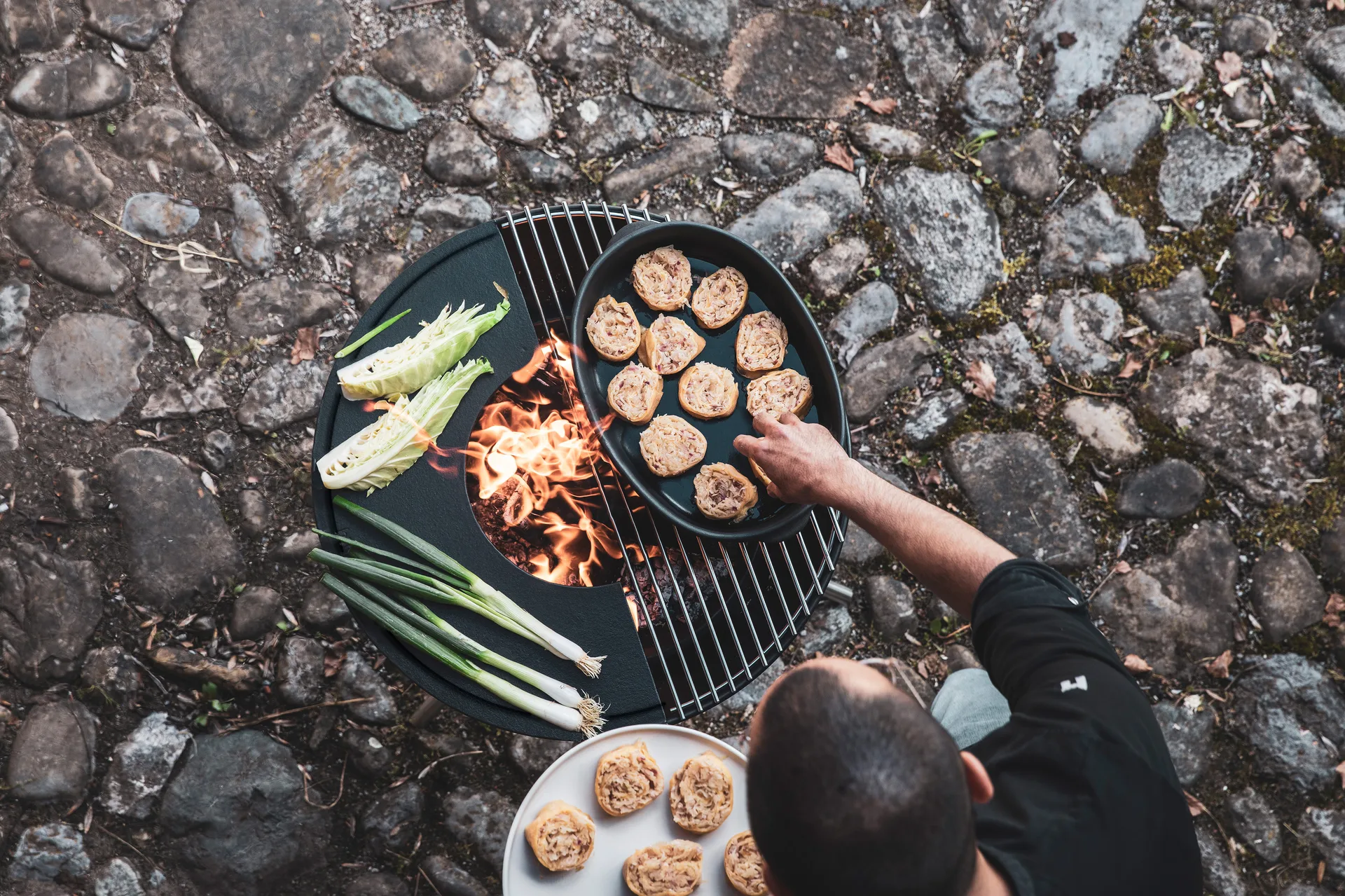 BOWL 57 tulisija, Musta-hopea, kolmijalkajalusta Höfats