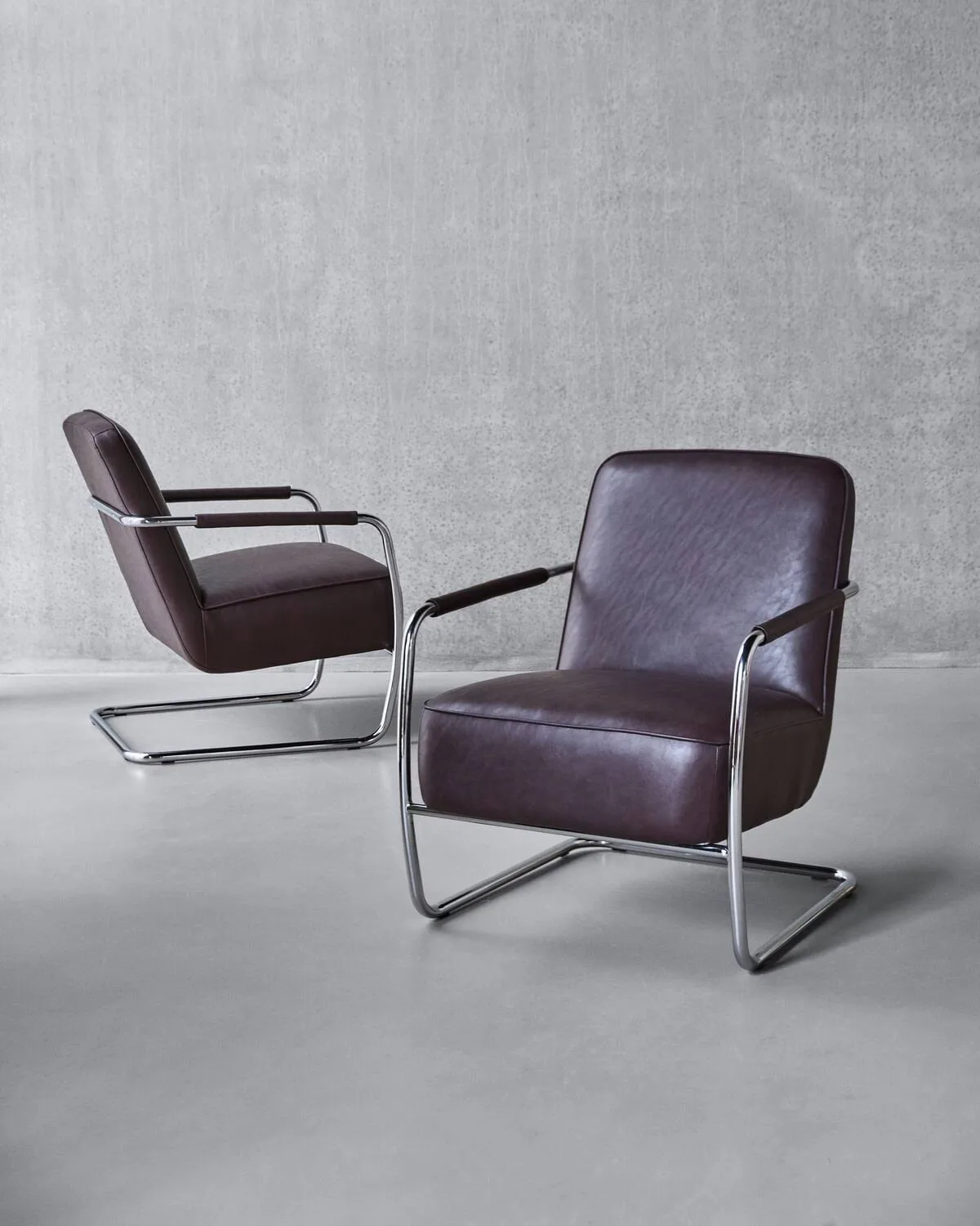 Comma loungestol, Mulperi, kromi House Doctor