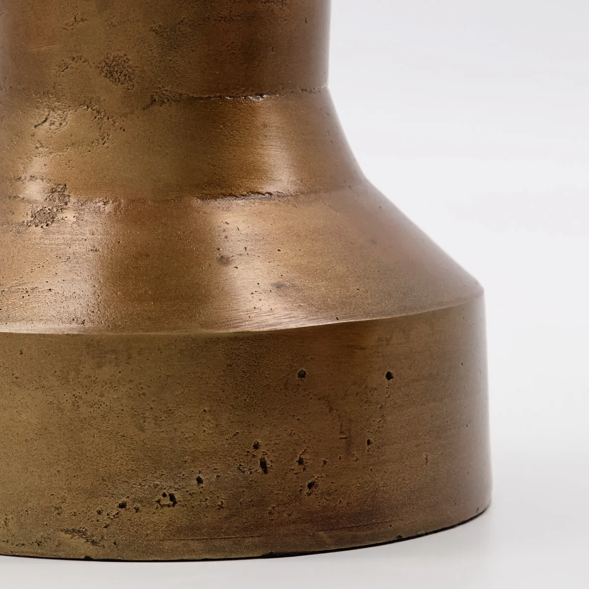 Florist maljakko 33 cm, Antiikkimessinki House Doctor