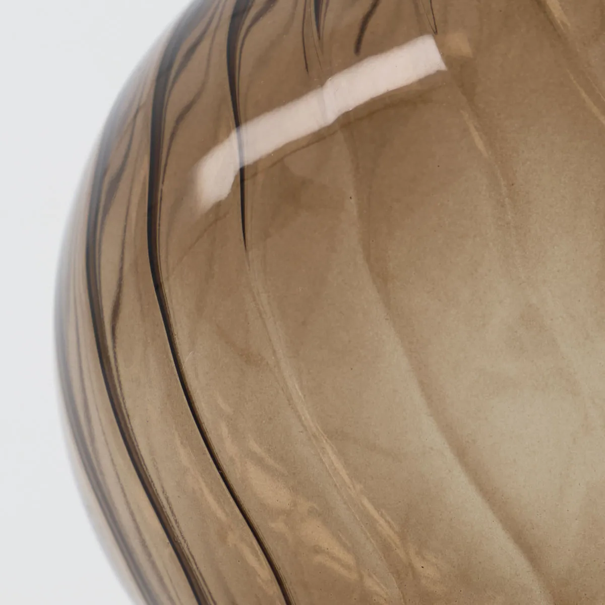 Fluted joulukuusenpallo 10 cm, Amber House Doctor