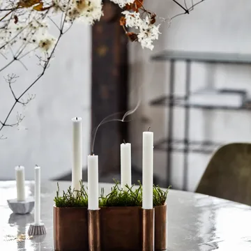 Four adventtikynttelikkö ovaali - Antiikkimessinki - House Doctor