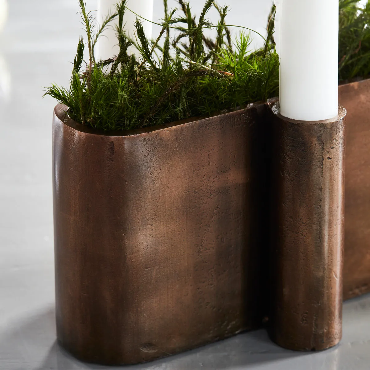 Four adventtikynttelikkö ovaali, Antiikkimessinki House Doctor