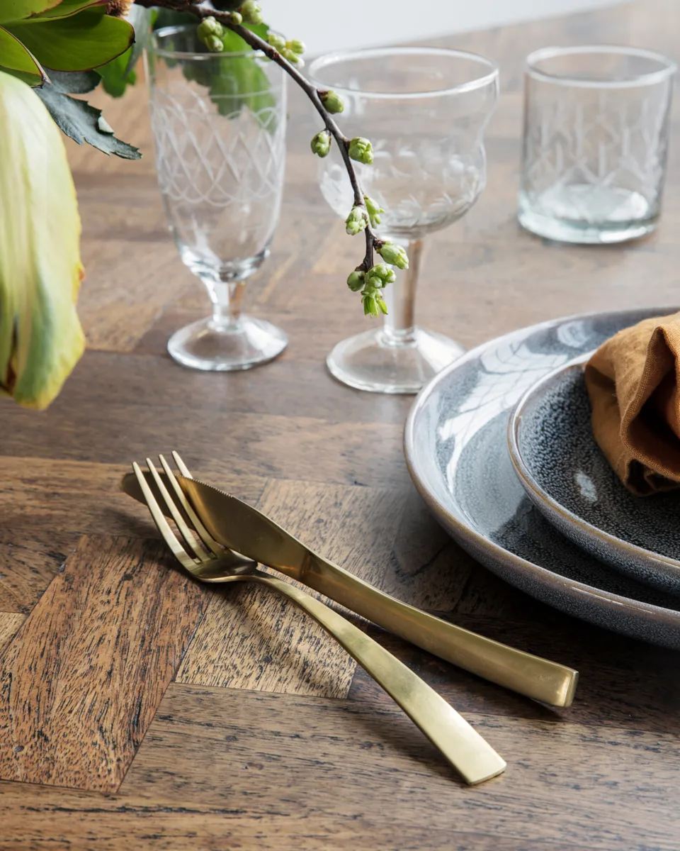 Golden aterinsetti 16 osaa, Kultainen House Doctor