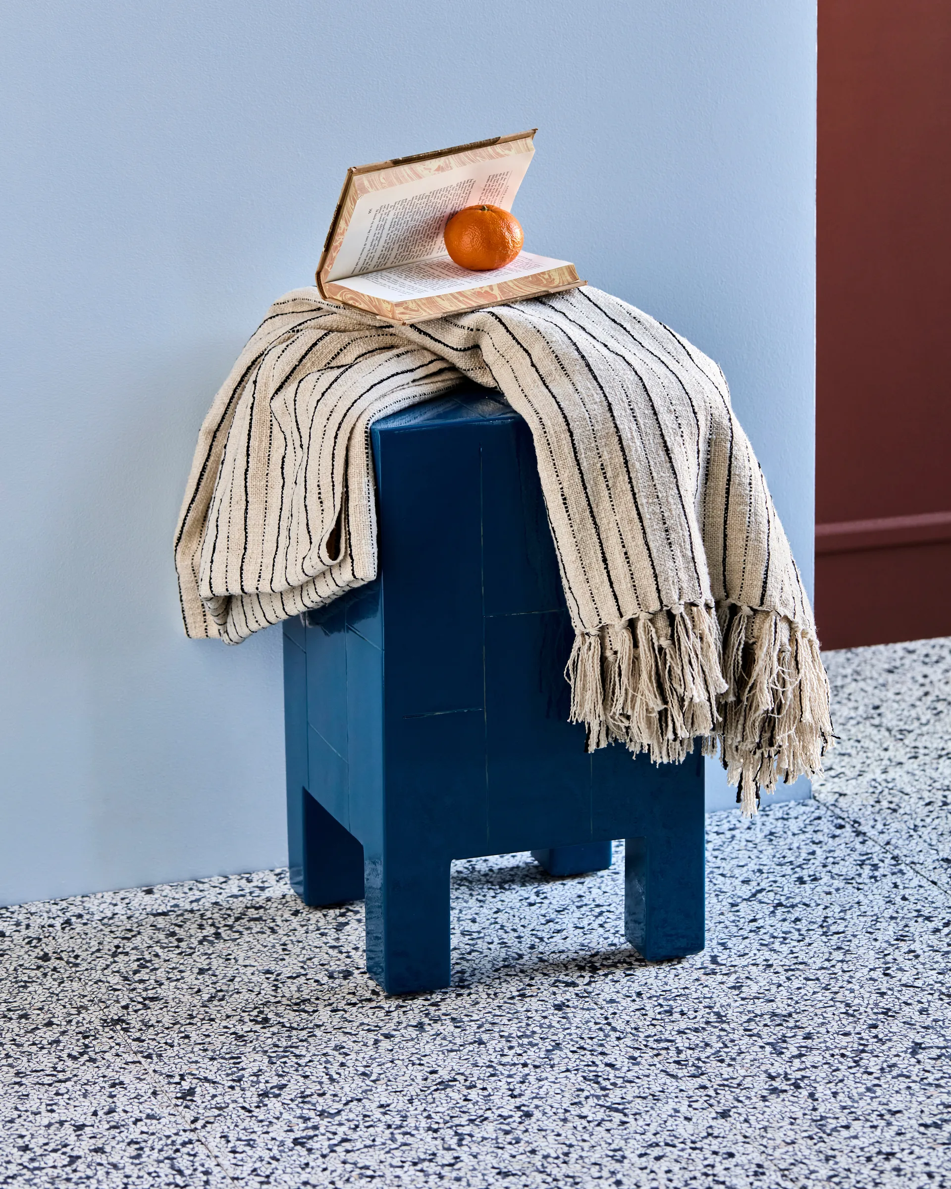 Lines päiväpeite 130x180 cm, Musta off-white House Doctor