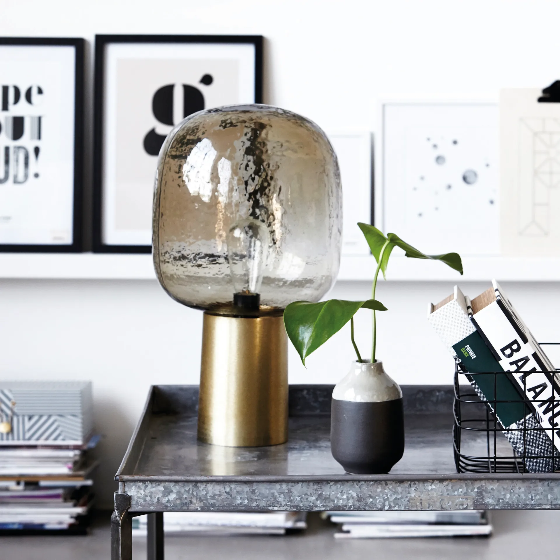 Note pöytävalaisin, harmaa-messinki House Doctor