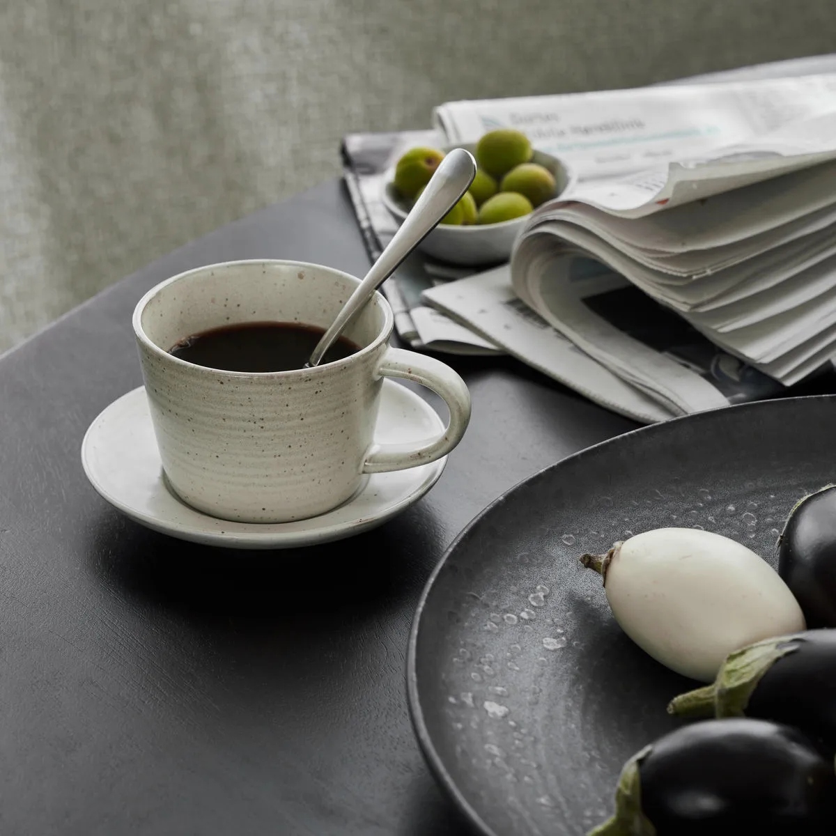 Pion kuppi aluslautasella 23 cl, Harmaa-valkoinen House Doctor