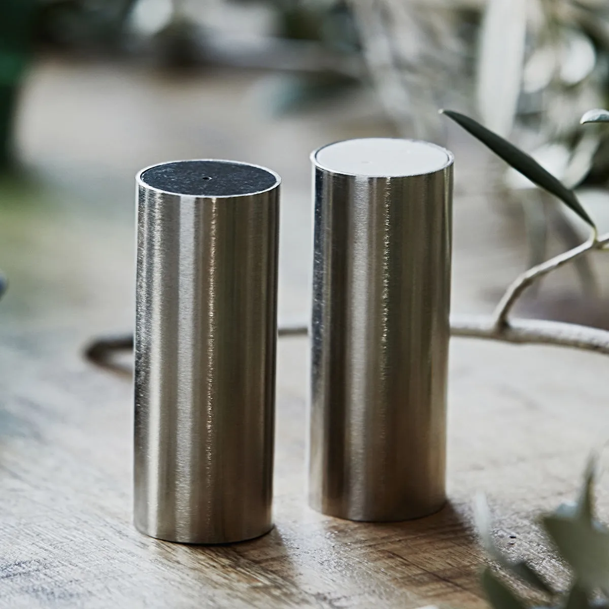 Tall suola- ja pippurisirottimet, Hopea House Doctor