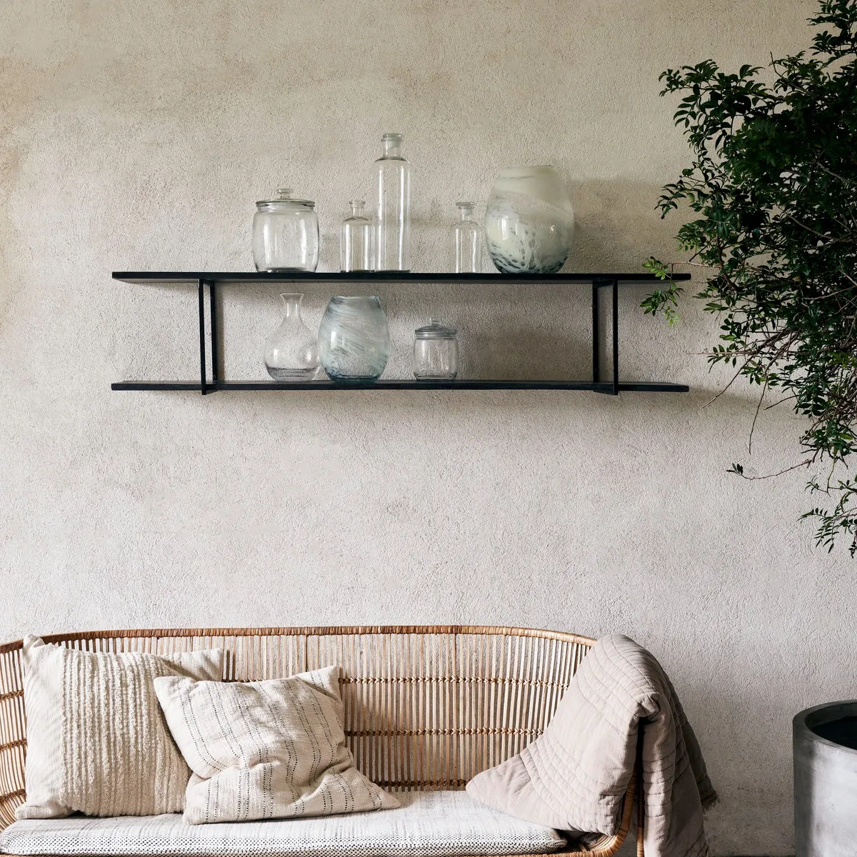 Woods hylly 130 cm, Musta House Doctor