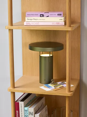 BringMe kannettava pöytälamppu - Metallinen dark green, mini 20 cm - Hübsch Interior