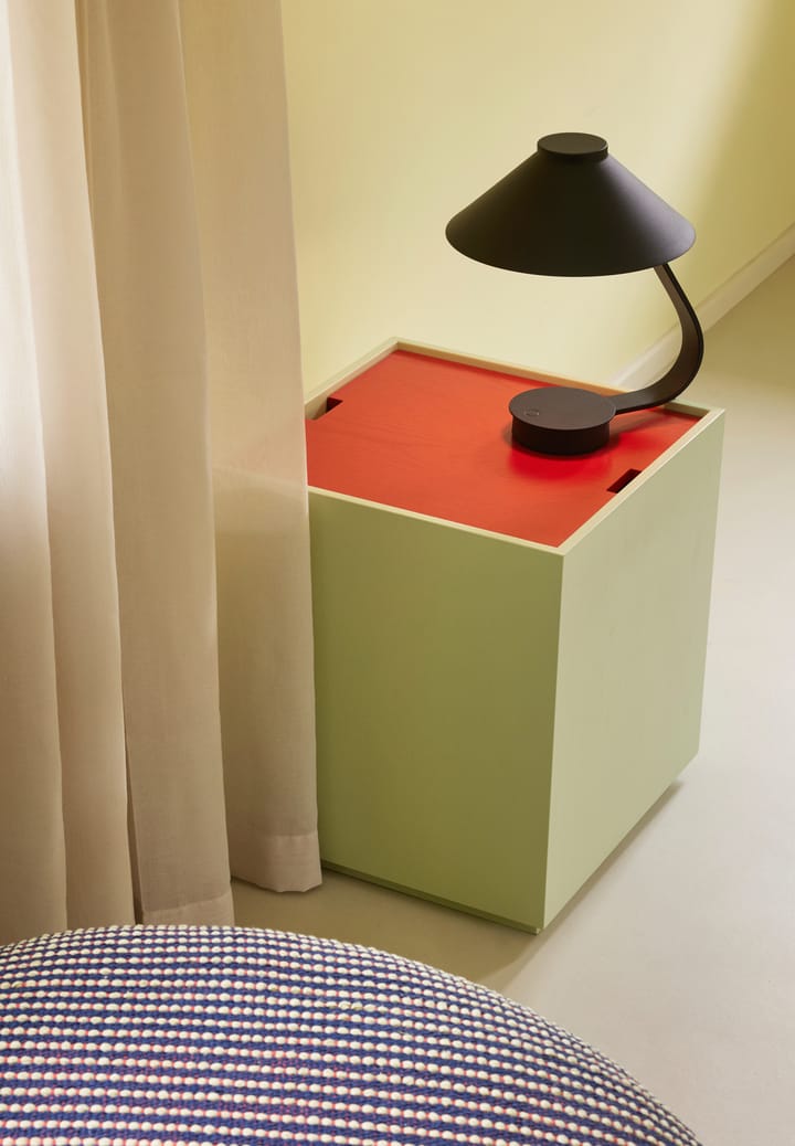 Muri pöytävalaisin, Musta Hübsch Interior