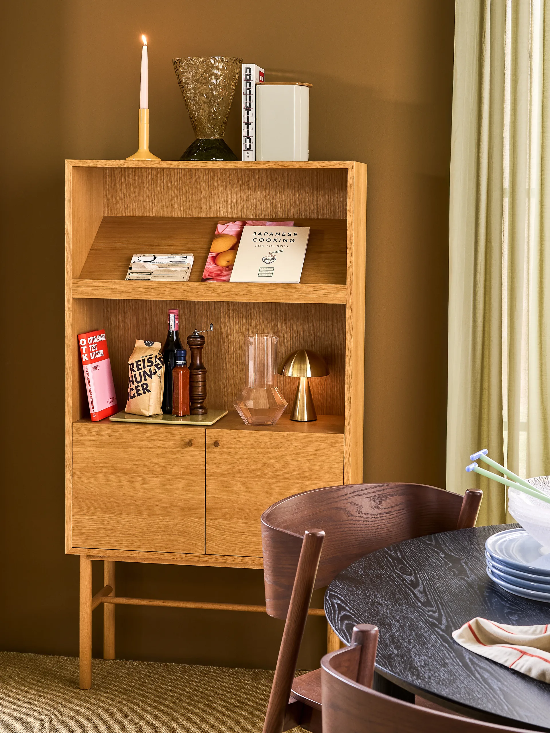 Mush kannettava pöytälamppu, Messinki Hübsch Interior