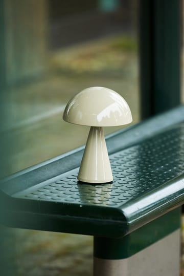 Mush kannettava pöytävalaisin - Hiekka - Hübsch Interior