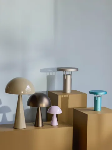 Mush pöytälamppu - Hiekka, korkea 50 cm - Hübsch Interior